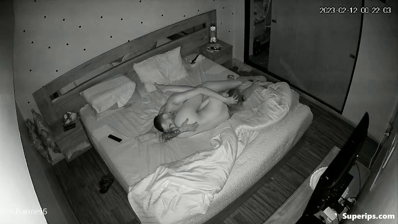 IPCAM – Busty Italian woman gets fucked in her bed IPCAM – Busty Italian woman gets fucked in her bed