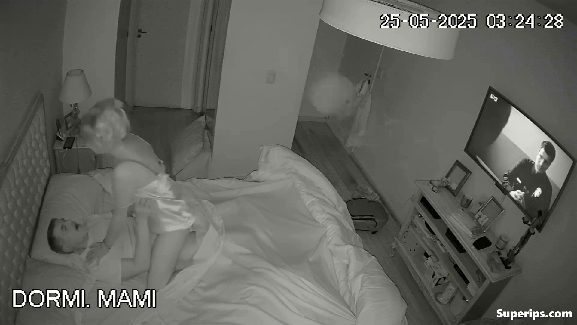 IPCAM – Italian blonde wife rides slowly IPCAM – Italian blonde wife rides slowly