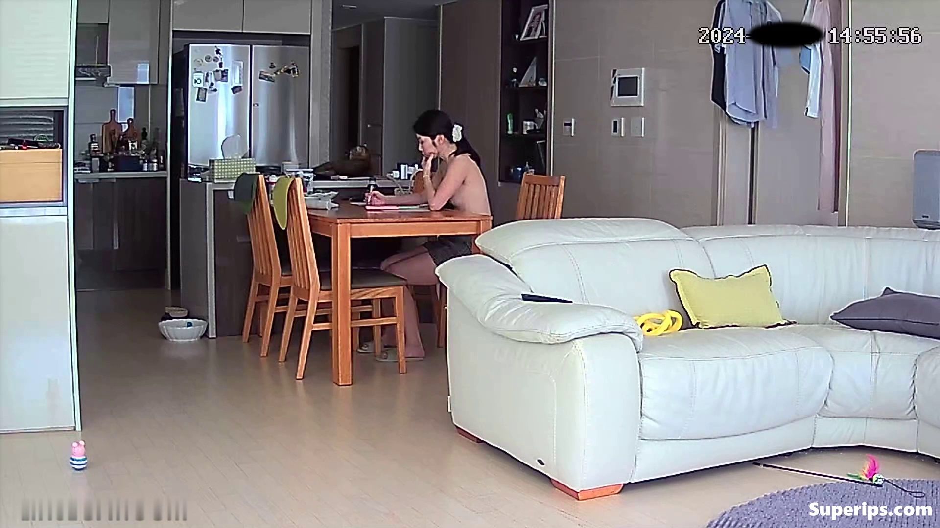 IPCAM – Korean mature couple has sex in the living room IPCAM – Korean mature couple has sex in the living room