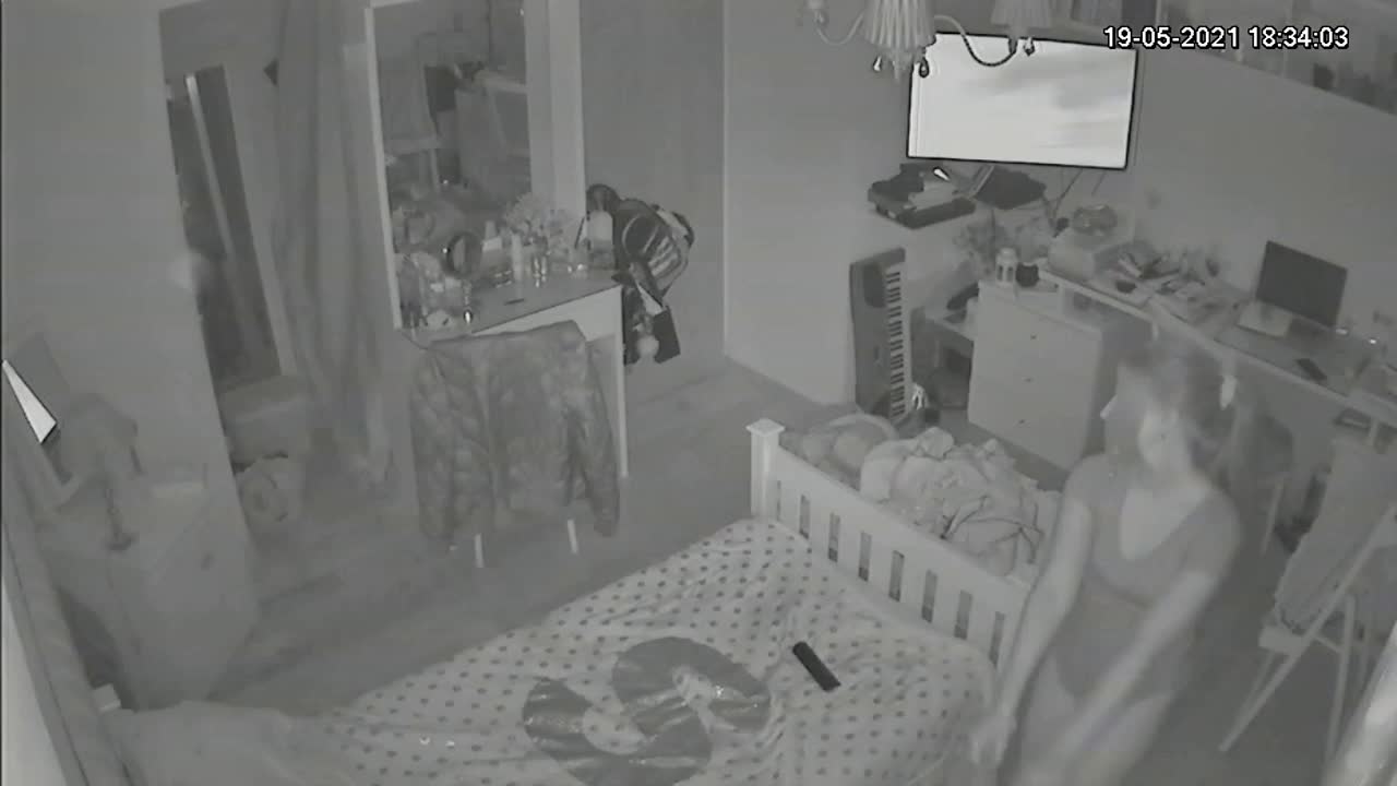 IPCAM – Naughty young girl does sexual positions IPCAM – Naughty young girl does sexual positions