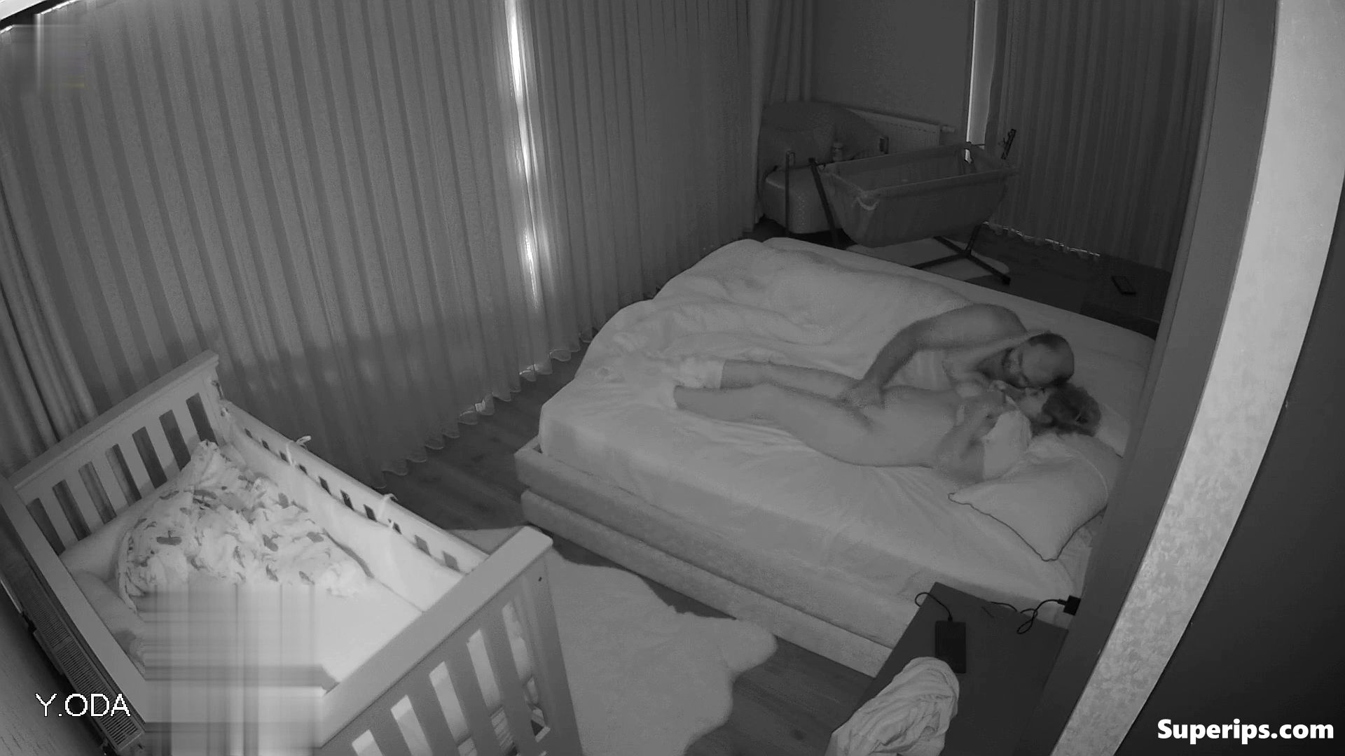 IPCAM – Busty Arabian mom is masturbating IPCAM – Busty Arabian mom is masturbating