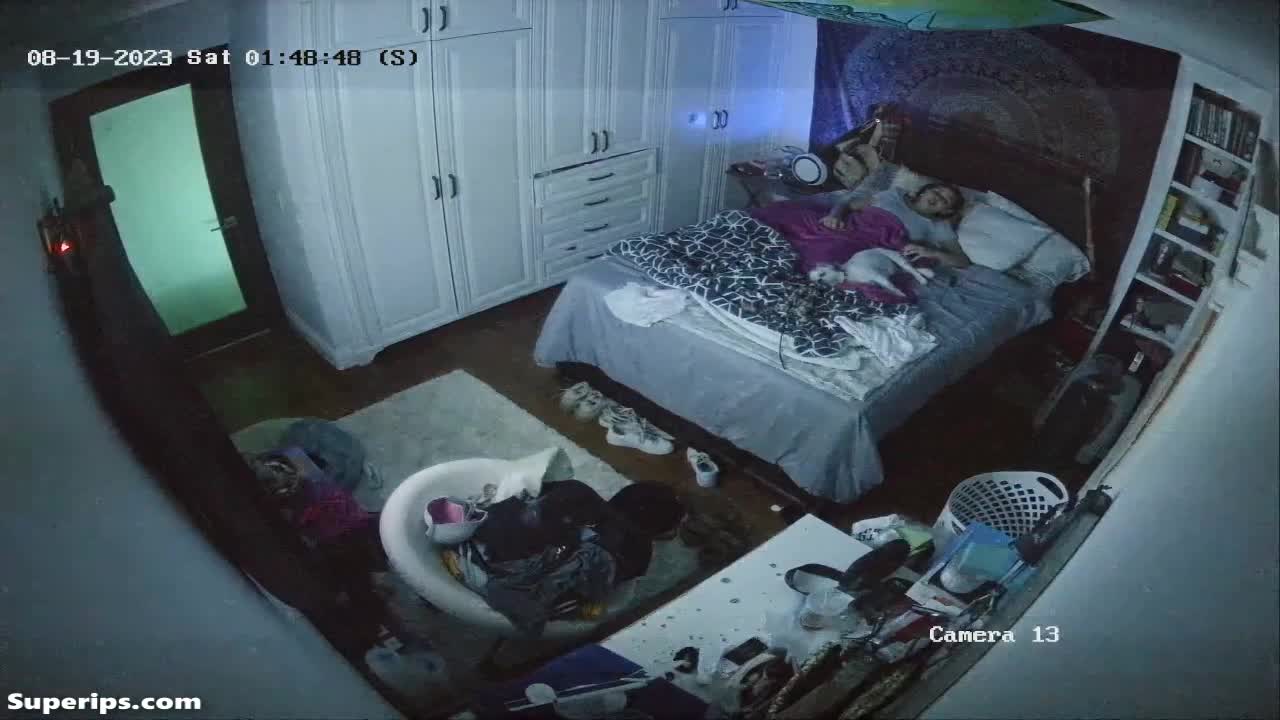 IPCAM – Naughty American girl rubs her pussy while vaping IPCAM – Naughty American girl rubs her pussy while vaping