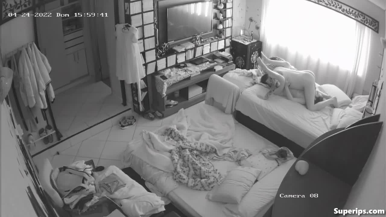 IPCAM – Italian married couples fuck hard in their room IPCAM – Italian married couples fuck hard in their room