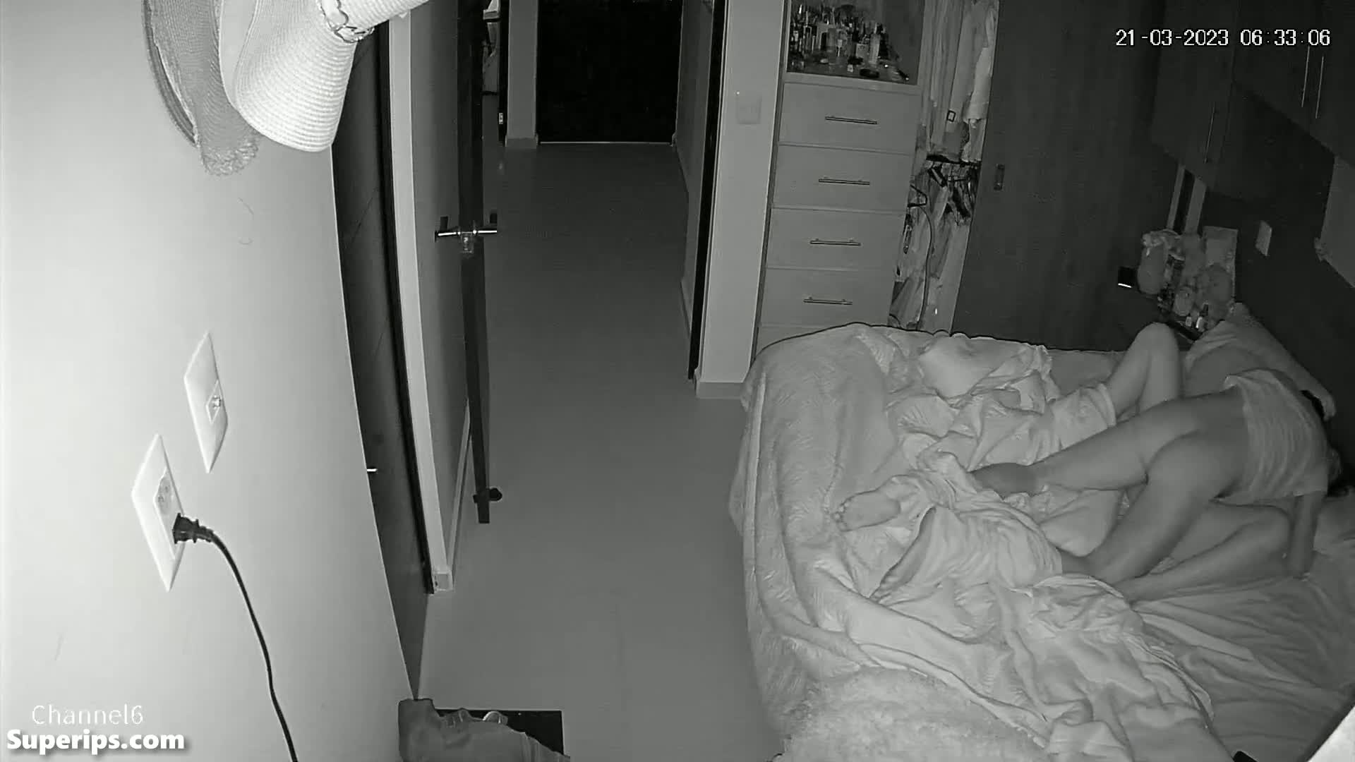 IPCAM – Drunk man fucks his young sleeping wife IPCAM – Drunk man fucks his young sleeping wife