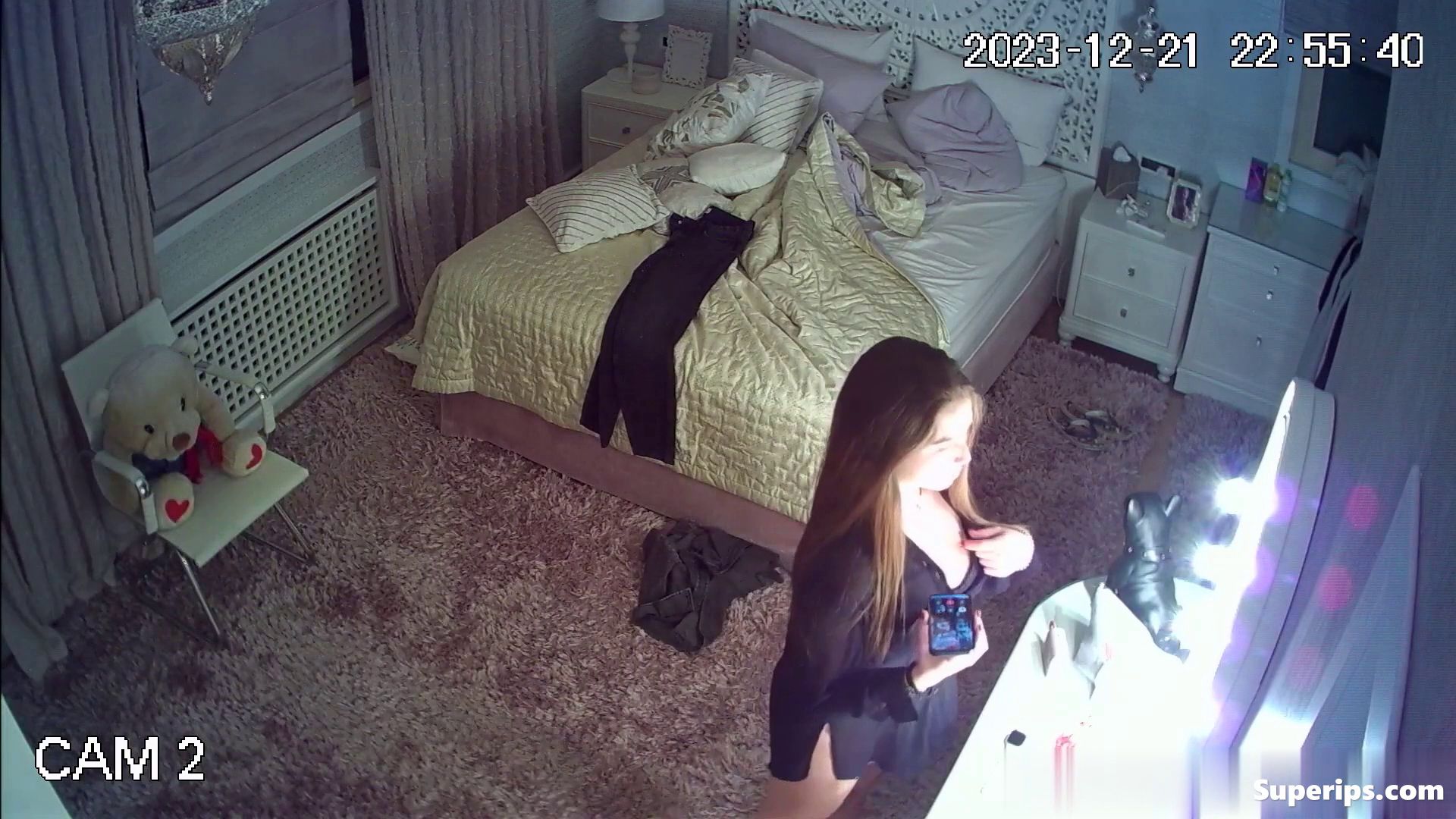 IPCAM – British girl dances naked in her room IPCAM – British girl dances naked in her room