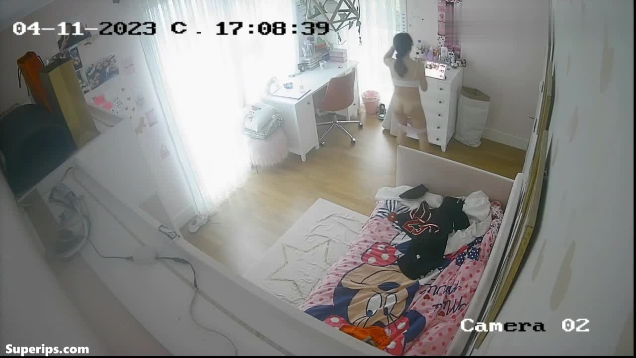 IPCAM – Sweet French girl shows her cute little ass IPCAM – Sweet French girl shows her cute little ass