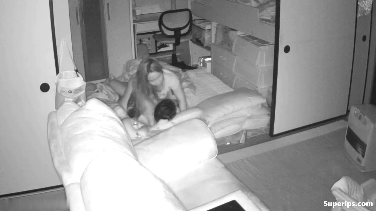 IPCAM – Korean woman rides her husband IPCAM – Korean woman rides her husband