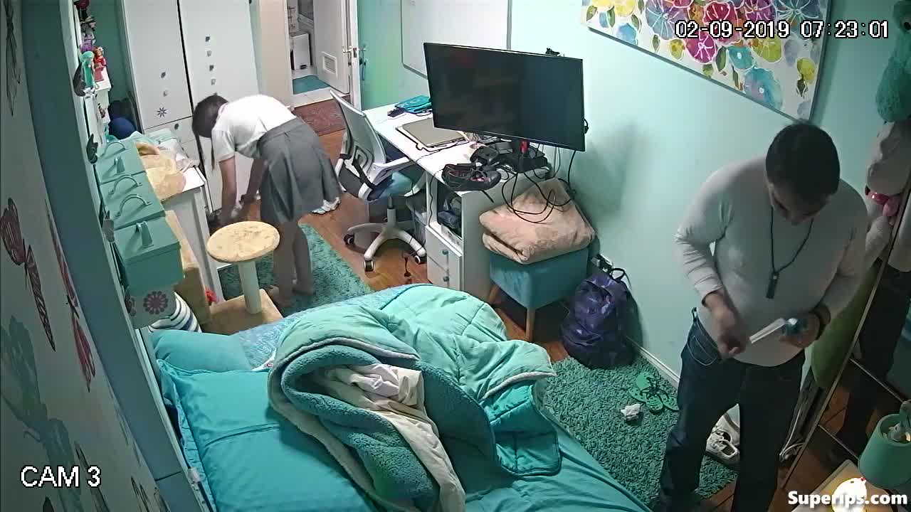 IPCAM – French teenage girl gets dressed to college IPCAM – French teenage girl gets dressed to college