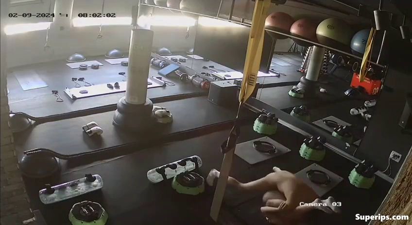 IPCAM – German MILF gets fucked by her trainer IPCAM – German MILF gets fucked by her trainer