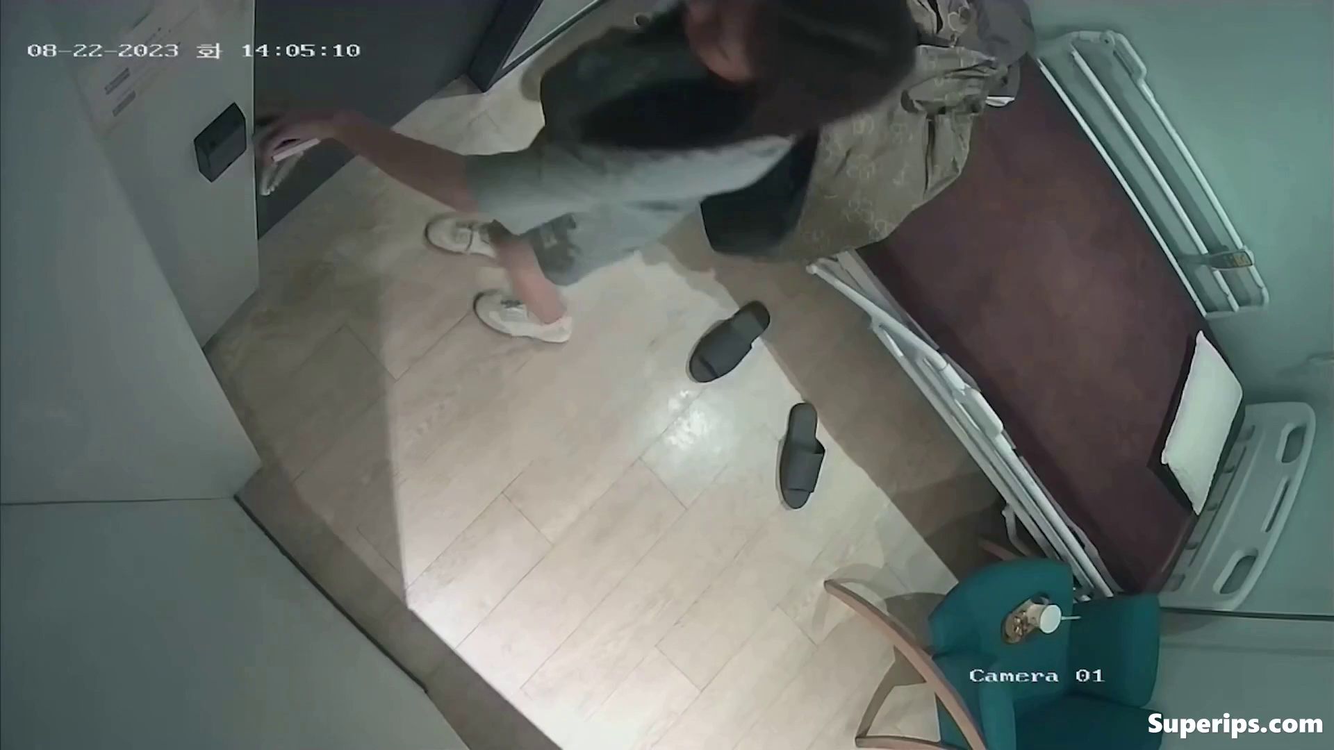 IPCAM – Cute Korean girl naked on the stretcher IPCAM – Cute Korean girl naked on the stretcher