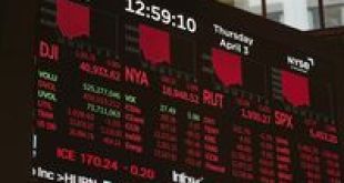 IHSG Dibuka Langsung Trading Halt, Ini Penjelasan BEI IHSG Dibuka Langsung Trading Halt, Ini Penjelasan BEI