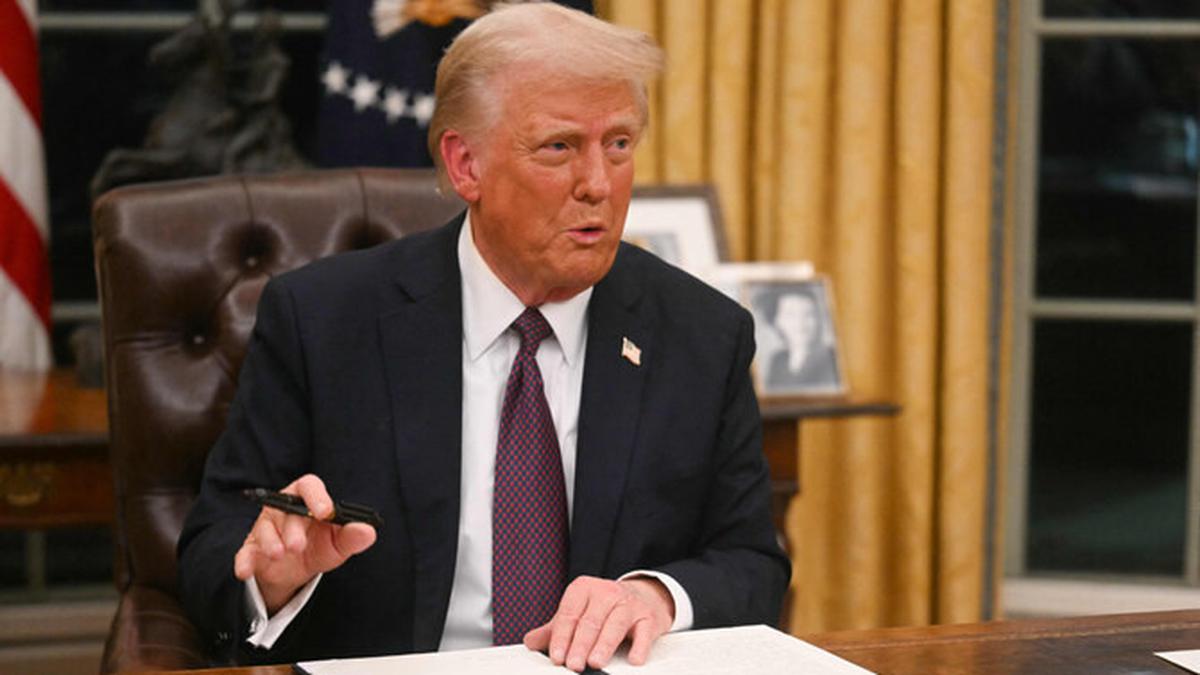 Donald Trump Desak Apple Produksi iPhone di AS, Tapi Bisakah Terwujud? Donald Trump Desak Apple Produksi iPhone di AS, Tapi Bisakah Terwujud?