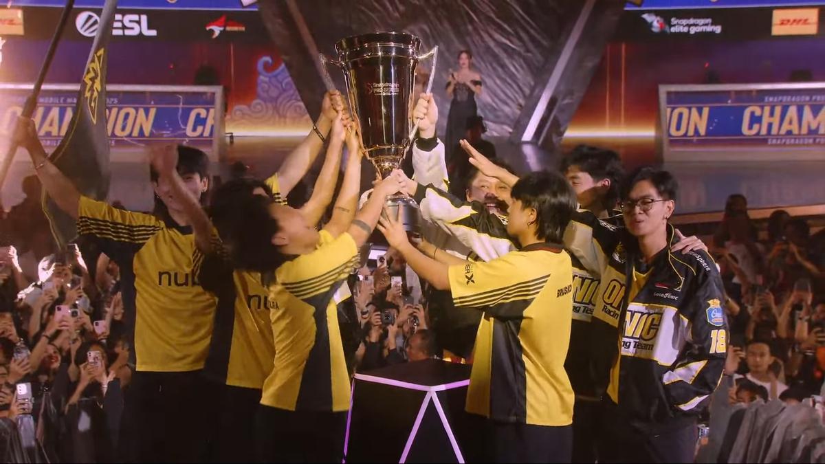 RRQ Hoshi Takluk dari Onic PH, Filipina Bawa Pulang Trofi ESL Mobile Masters 2025! RRQ Hoshi Takluk dari Onic PH, Filipina Bawa Pulang Trofi ESL Mobile Masters 2025!
