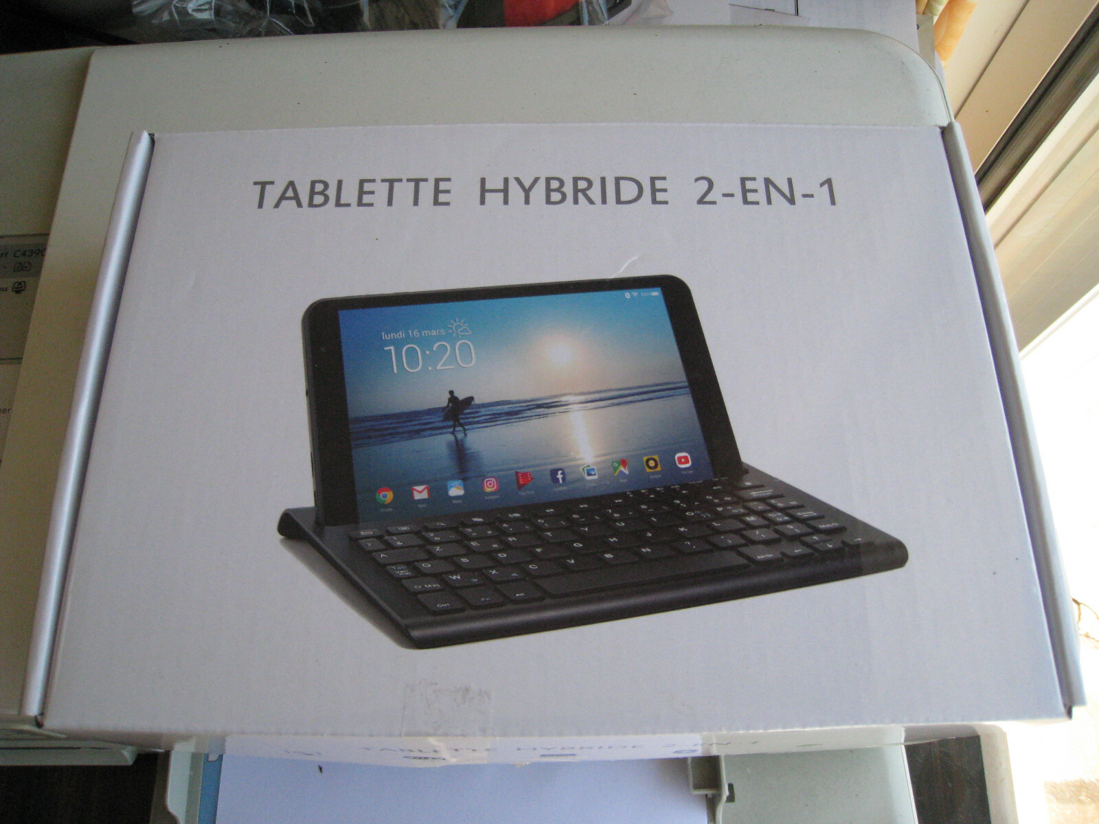 Tablette+clavier 8″ Klipad KL9878 Noir 16go HYBRIDE 2-En-1 neuve + oreillettes Tablette+clavier 8″ Klipad KL9878 Noir 16go HYBRIDE 2-En-1 neuve + oreillettes