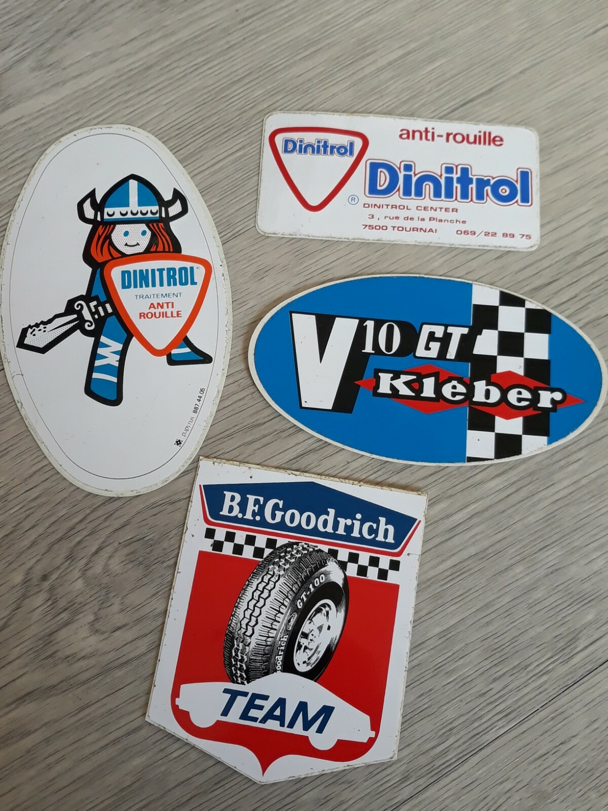 Lot 1 Autocollants Dinitrol Anti Rouille Kleber Goodrich Vintage Lot 1 Autocollants Dinitrol Anti Rouille Kleber Goodrich Vintage