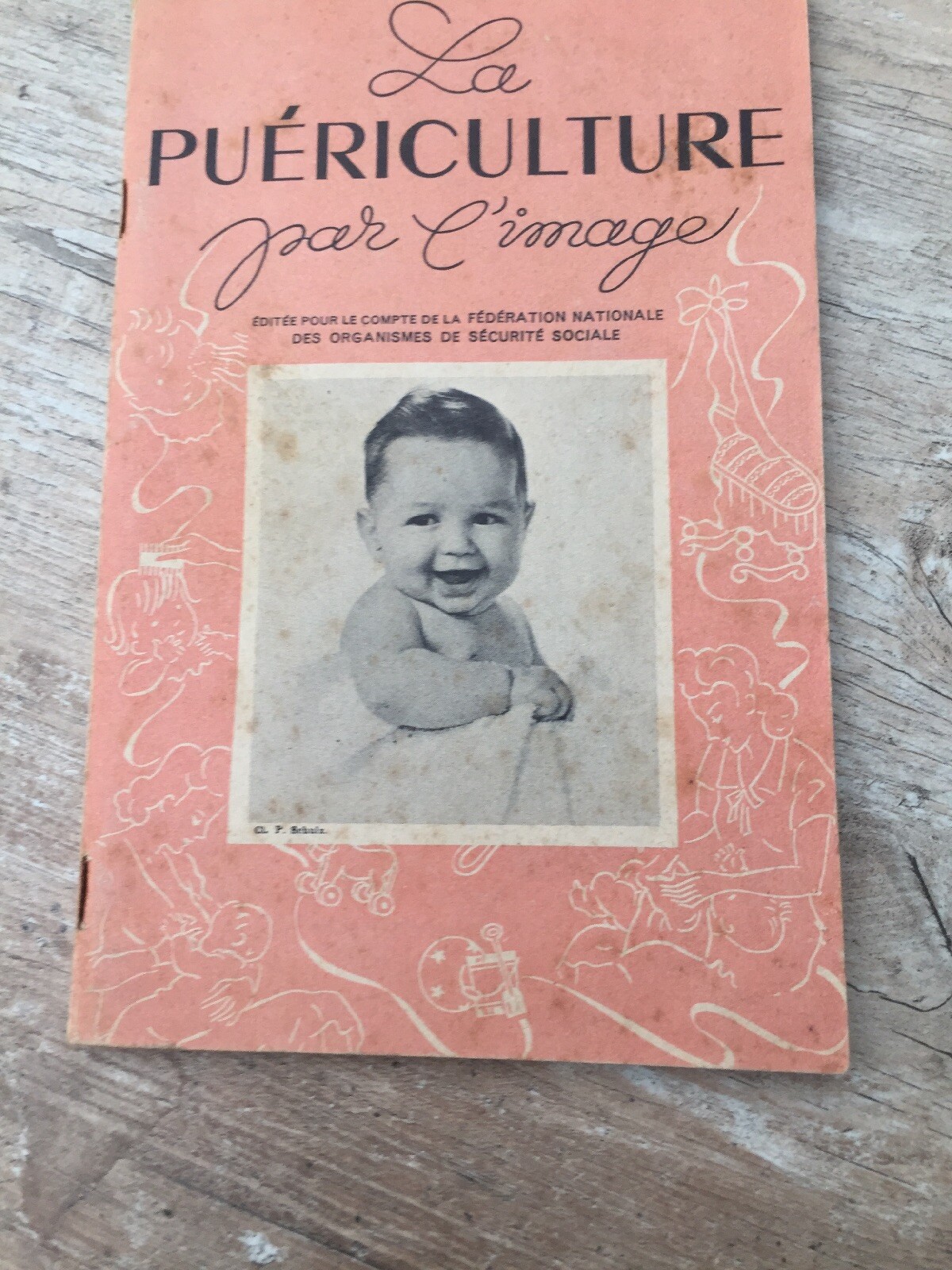 LA PUERICULTURE PAR L’IMAGE LA PUERICULTURE PAR L’IMAGE