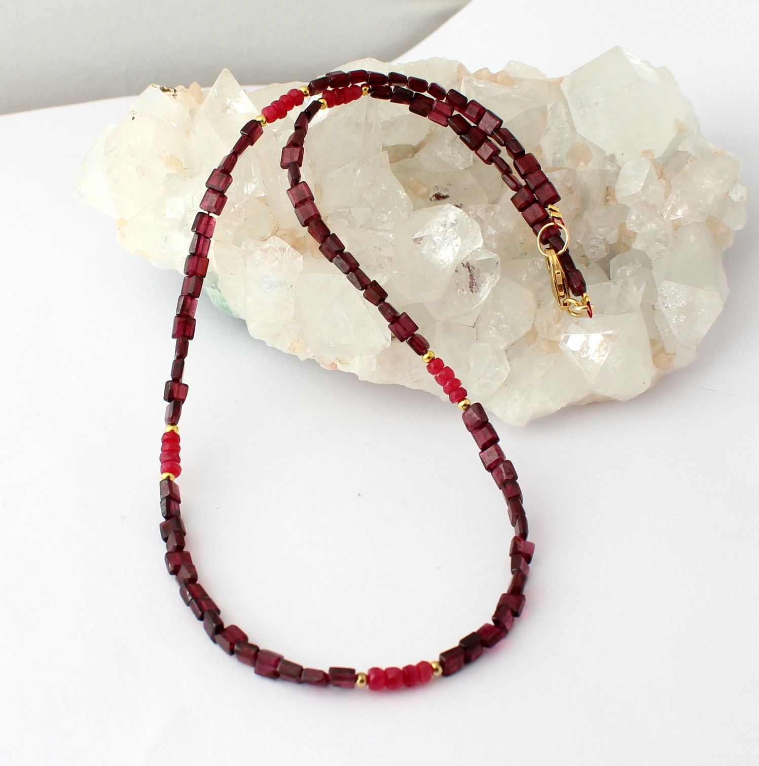 Grenat avec Rubis Collier de Pierres Précieuses Facettes Rouge Bijoux 925 Argent Grenat avec Rubis Collier de Pierres Précieuses Facettes Rouge Bijoux 925 Argent