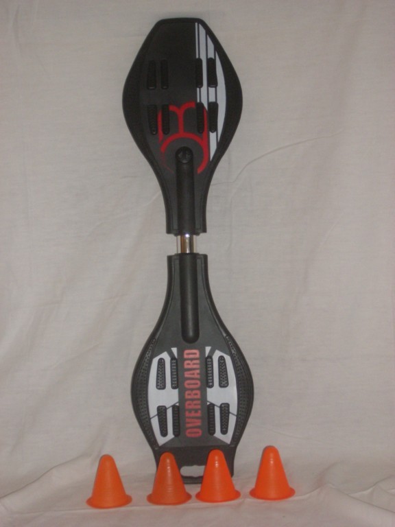 WAVEBOARD SKATEBOARD + 28 PLOT + 2E PAIRE ROUES SKATE 2 ROUES 90 KILOS SUPPORTES