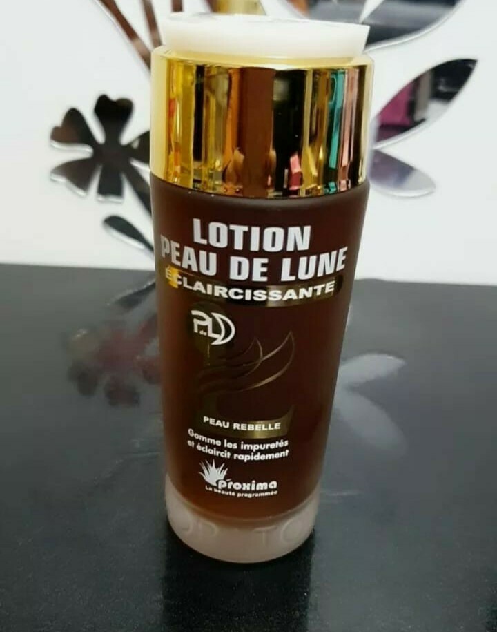 LOTION PEAU DE LUNE ÉCLAIRCISSANT PLUS ANTI TÂCHES UNIFIANT 120 ml LOTION PEAU DE LUNE ÉCLAIRCISSANT PLUS ANTI TÂCHES UNIFIANT 120 ml