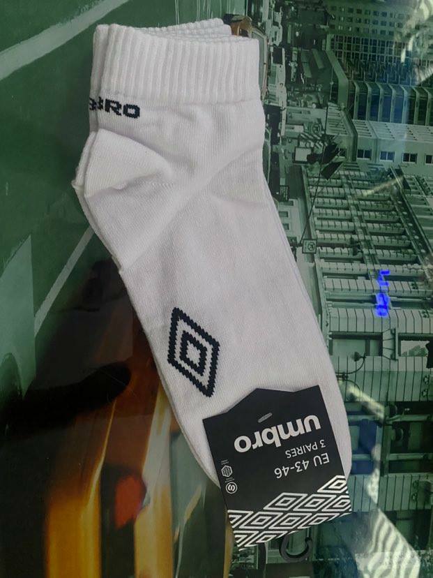 Chaussettes UMBRO 43-46 ( lot de 3 Paires ) Chaussettes UMBRO 43-46 ( lot de 3 Paires )