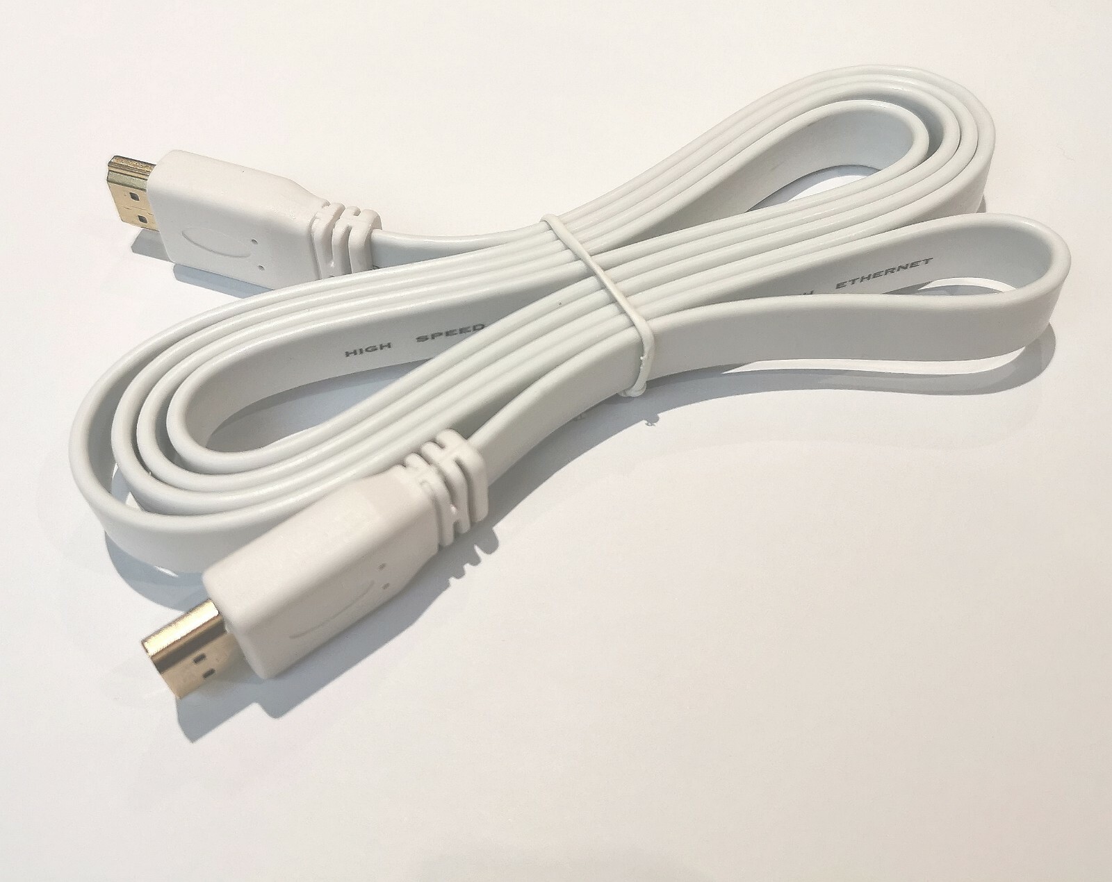 CABLE HDMI PLAT 1.4 FULL HD 4K 3D 1080P TV BLU-RAY PS4 XBOX ONE / LONGUEUR 1,5M CABLE HDMI PLAT 1.4 FULL HD 4K 3D 1080P TV BLU-RAY PS4 XBOX ONE / LONGUEUR 1,5M