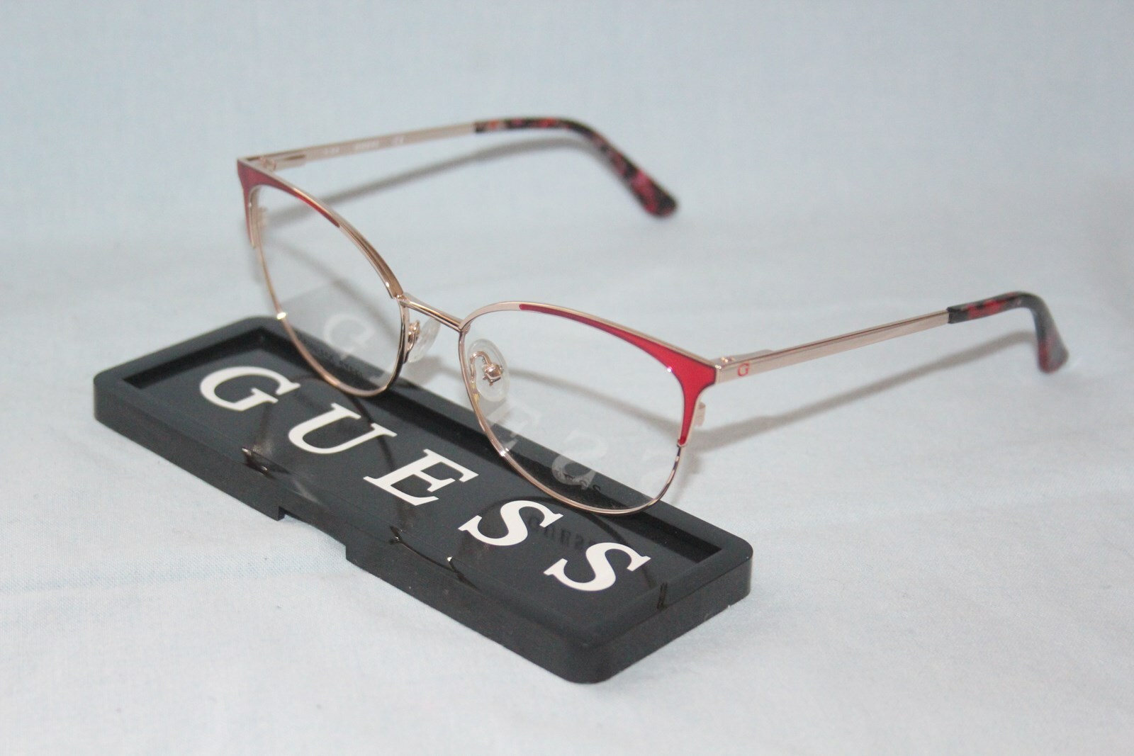Monture Lunettes Optique Femme GUESS – Rouge et dorée Métal GU 2704 071