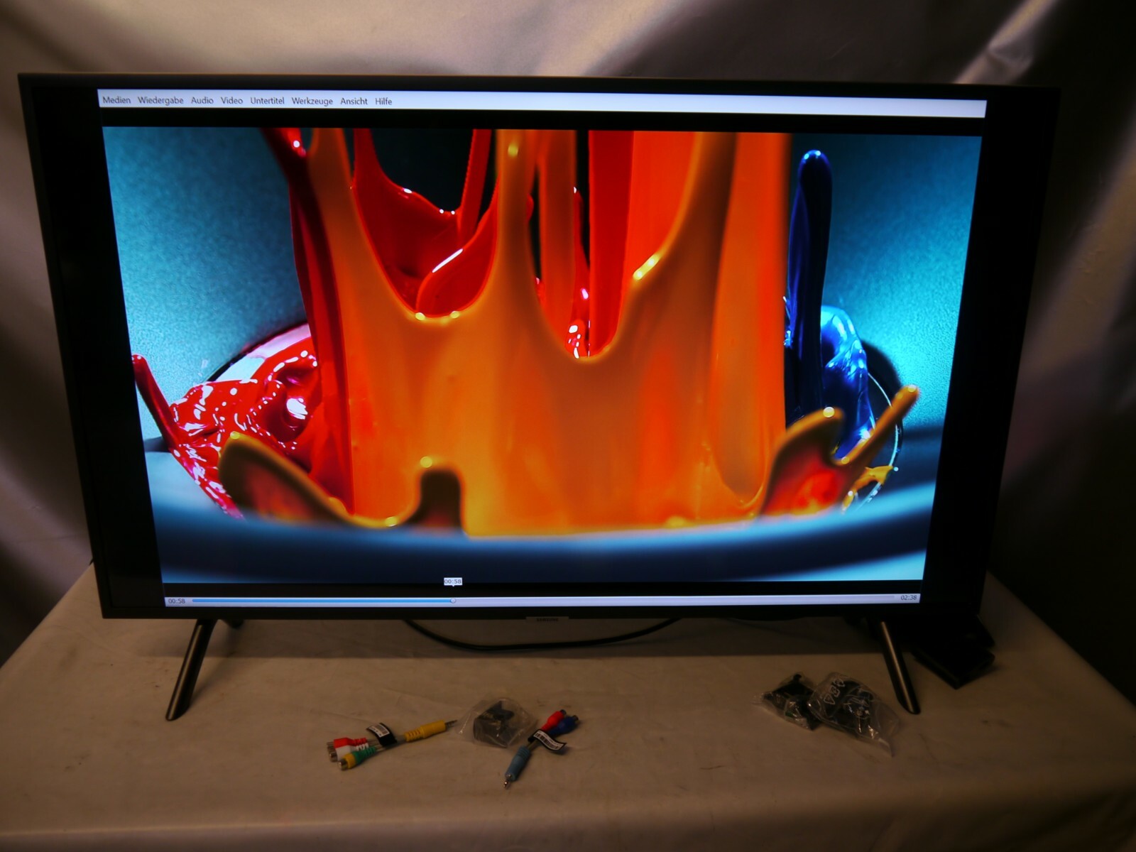 Samsung UE40NU7199U UHD 4K 40″ TV Display Monitor wenig genutzt jh Samsung UE40NU7199U UHD 4K 40″ TV Display Monitor wenig genutzt jh