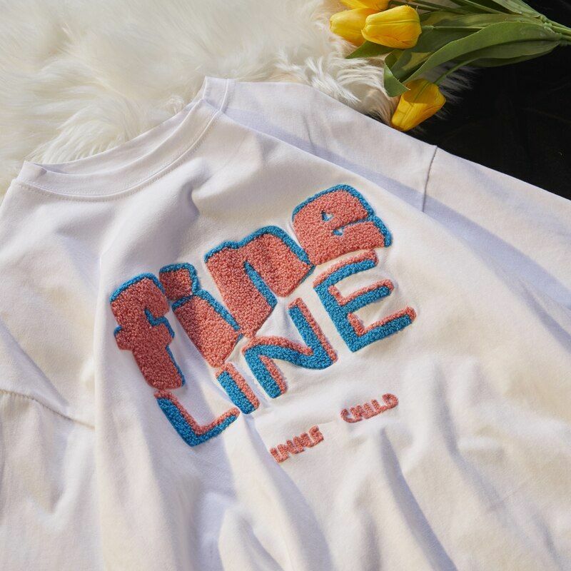 Graphiques Vêtements T-Shirts pour Femmes Manches Courtes Agneau Laine Lettre Graphiques Vêtements T-Shirts pour Femmes Manches Courtes Agneau Laine Lettre