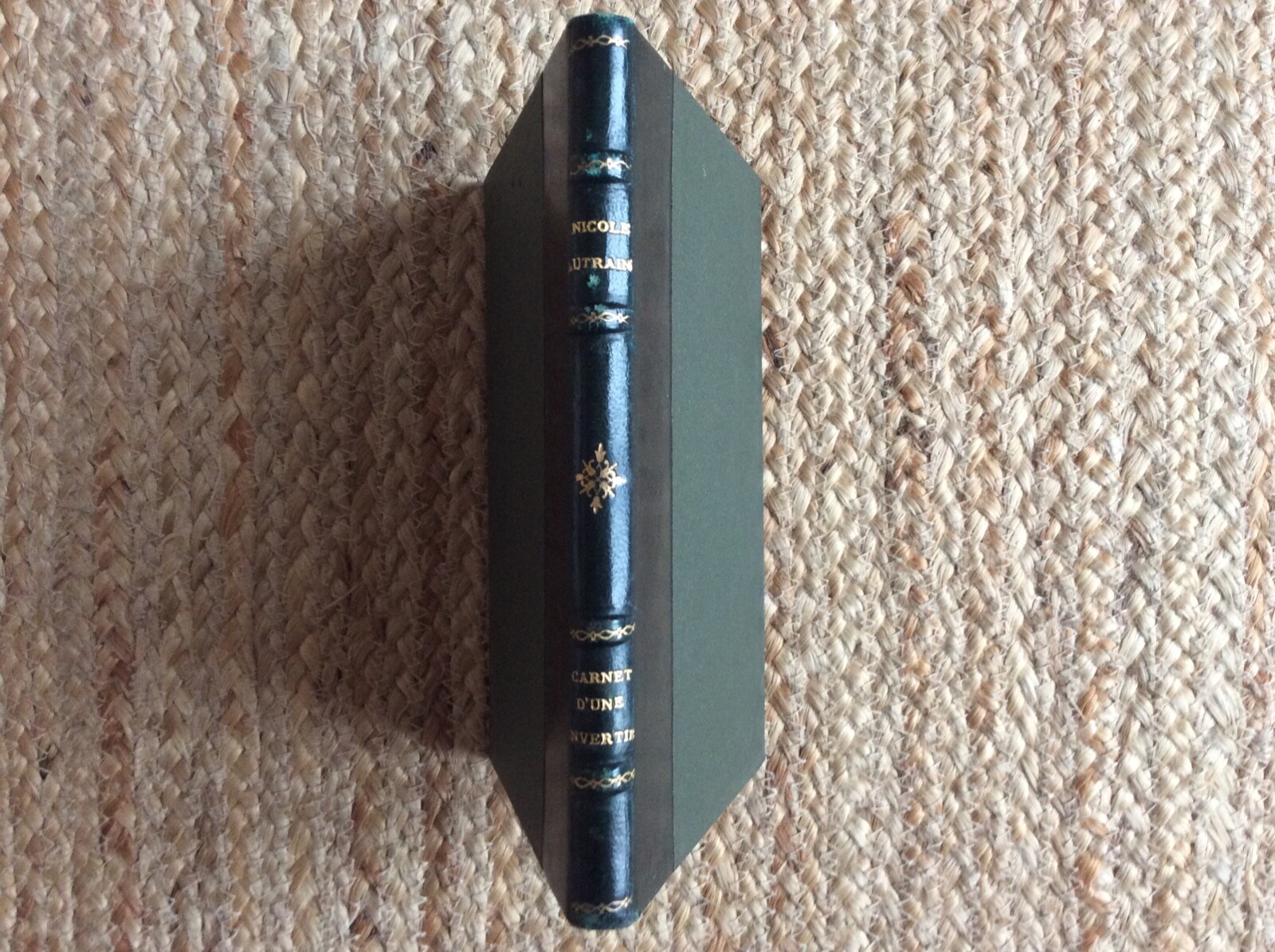 Livre ancien « Carnet d une invertie « de Nicole Autrain Livre ancien « Carnet d une invertie « de Nicole Autrain
