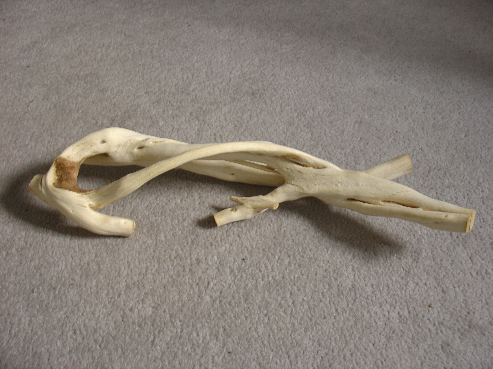 Interesting natural wood decoration vivarium reptiles birds animals