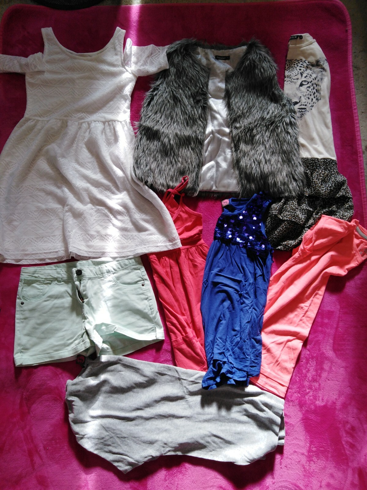 Lot de vêtements filles taille 14 an 26 pièces