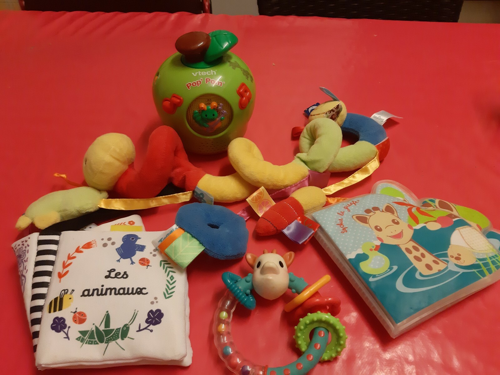 Lots Jouets premier age – Complet et Sécurisé . Lots Jouets premier age – Complet et Sécurisé .