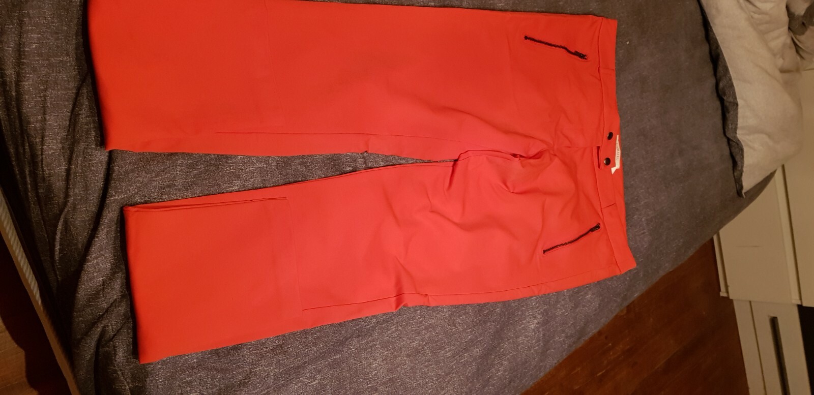 Lot de vêtements femme taile 42 jeans jupe tunique pull marque levis cache cache Lot de vêtements femme taile 42 jeans jupe tunique pull marque levis cache cache