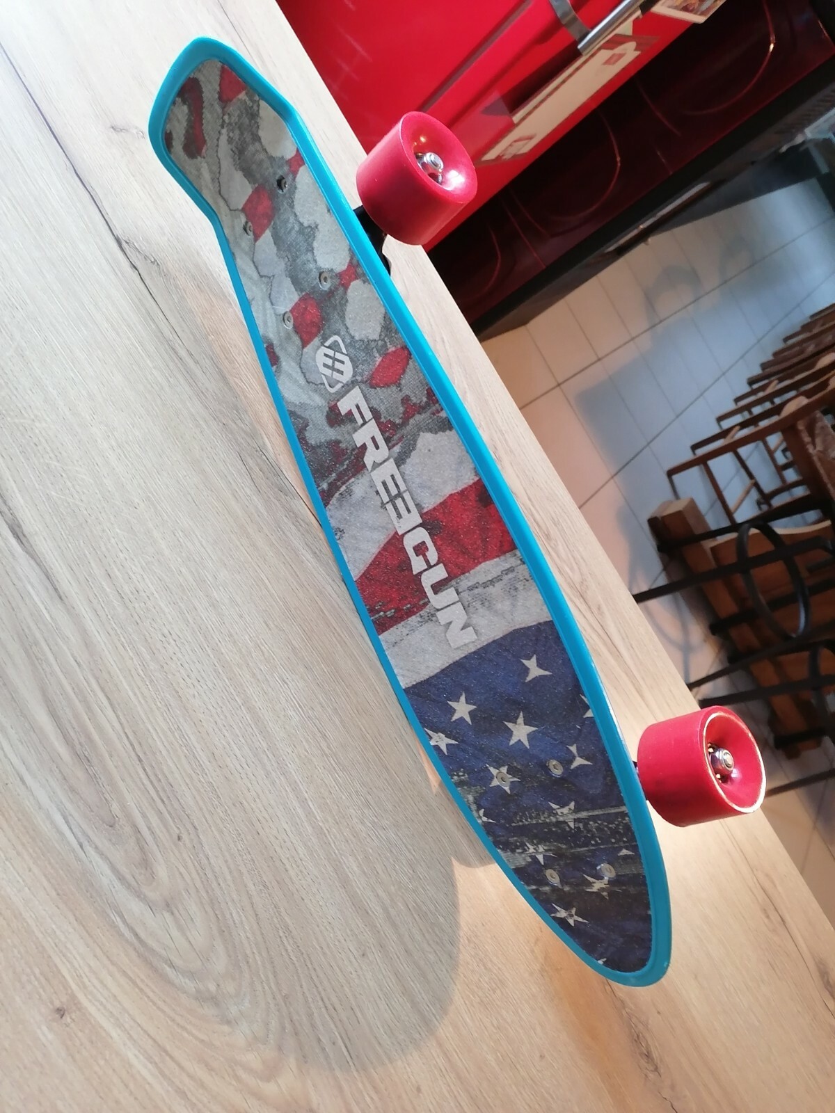 skate board ”Freegun” 57 cm tbe skate board ”Freegun” 57 cm tbe