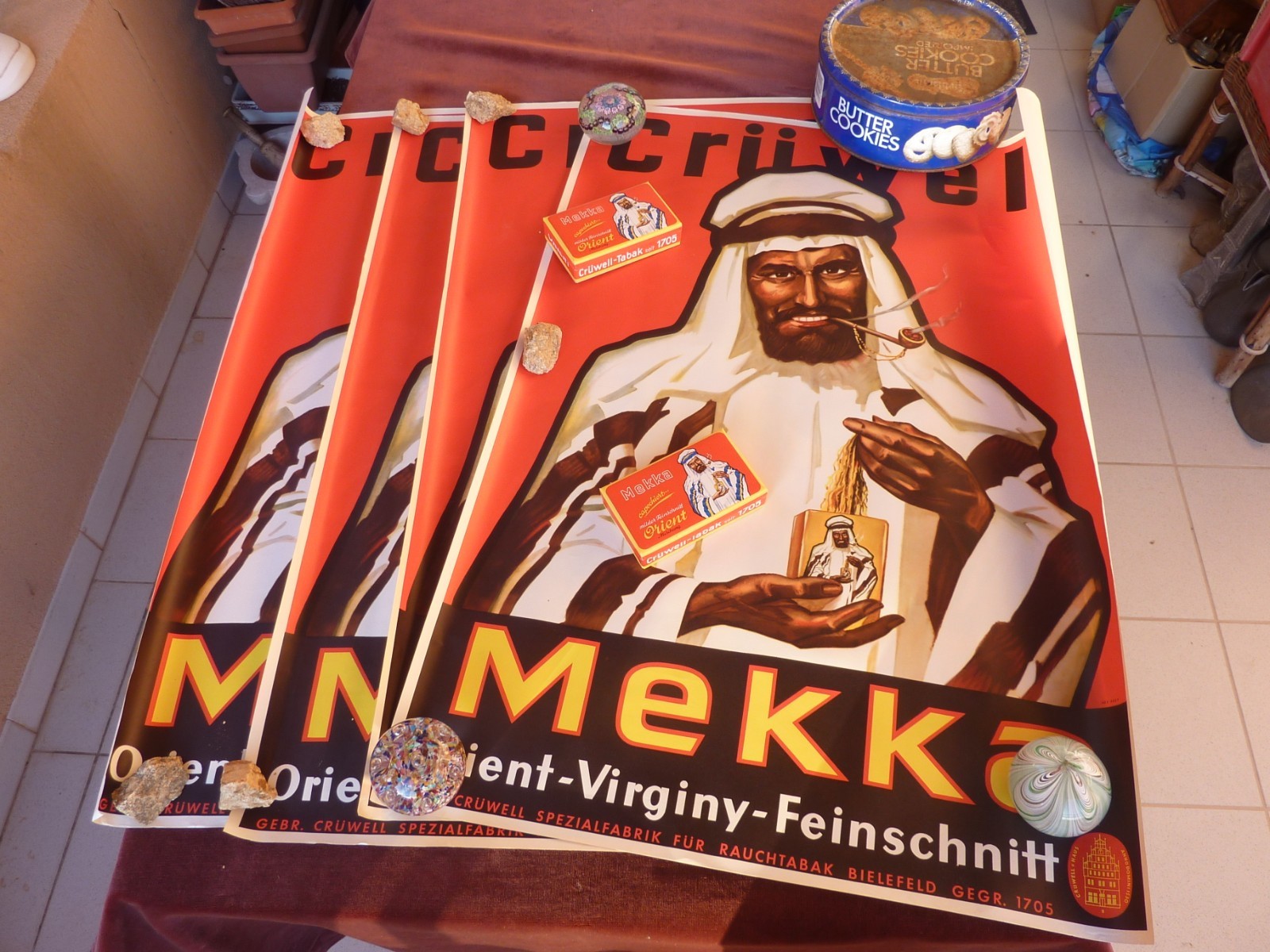 4 affiches et 2 boites gruwell mekka tabak,Allemagne 1950,Bielefeld 4 affiches et 2 boites gruwell mekka tabak,Allemagne 1950,Bielefeld