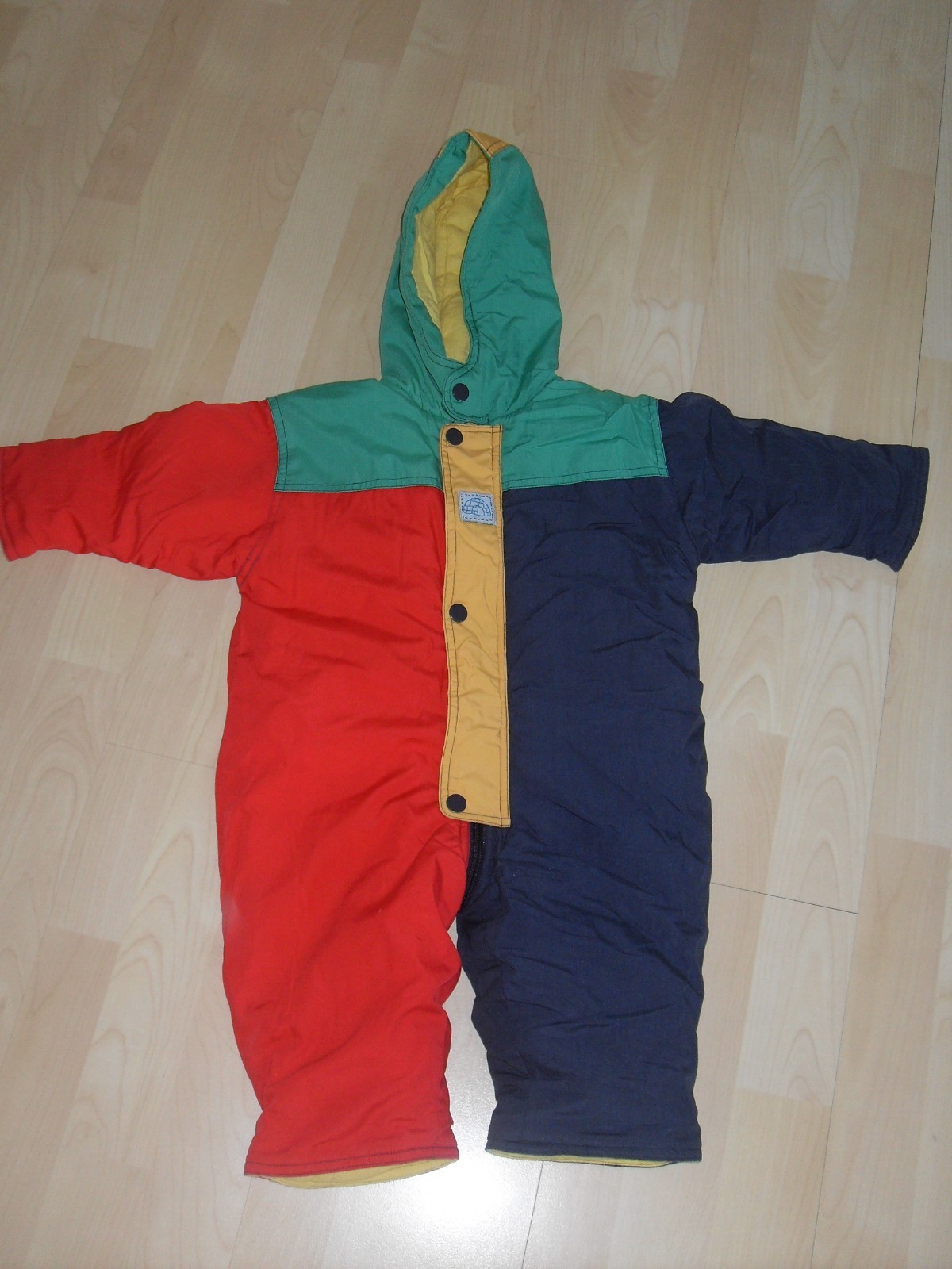 *** LOT DE VÊTEMENTS – 12 MOIS – EXCELLENT ETAT – DES MARQUES – 3 ARTICLES *** LOT DE VÊTEMENTS – 12 MOIS – EXCELLENT ETAT – DES MARQUES – 3 ARTICLES