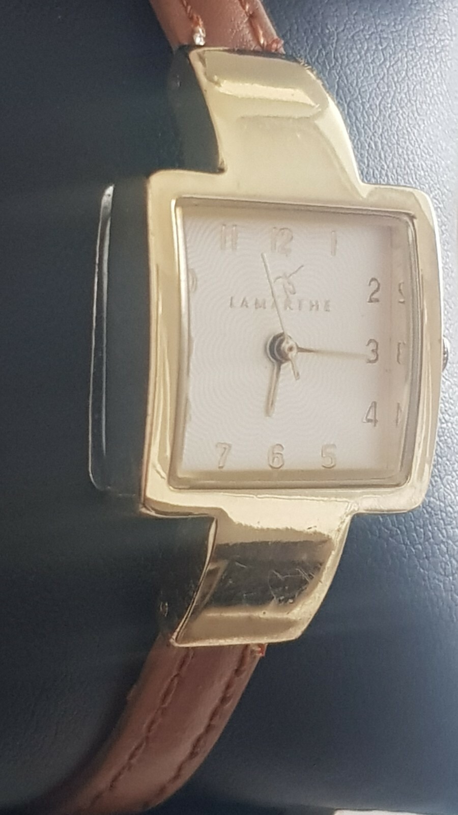 Montre Femme – marque: Lamarthe – bracelet en cuir couleur camel Montre Femme – marque: Lamarthe – bracelet en cuir couleur camel