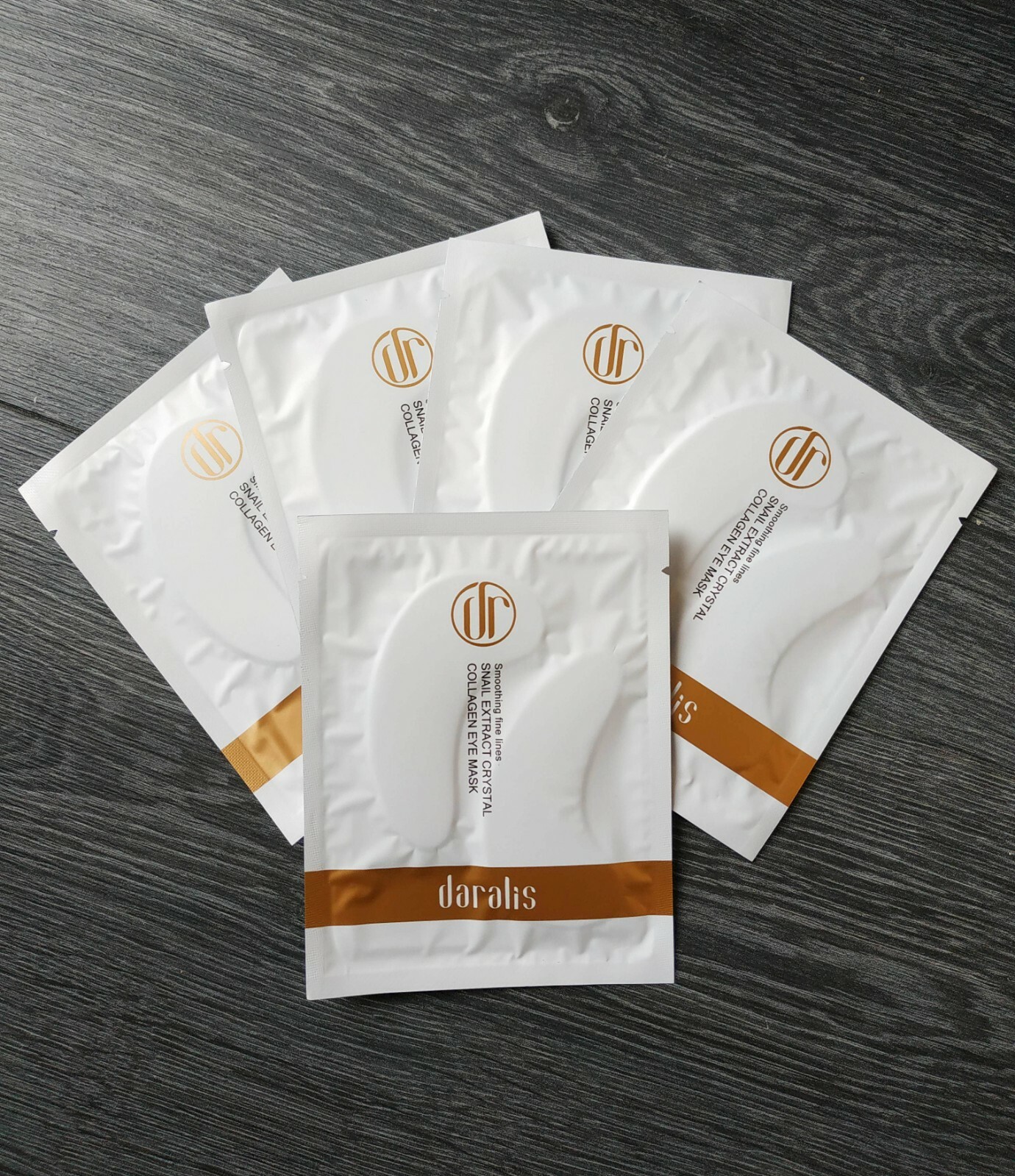 Patch yeux Daralis – soins contours des yeux Mytex-shop ( 5 paires) prix 9,96€ Patch yeux Daralis – soins contours des yeux Mytex-shop ( 5 paires) prix 9,96€