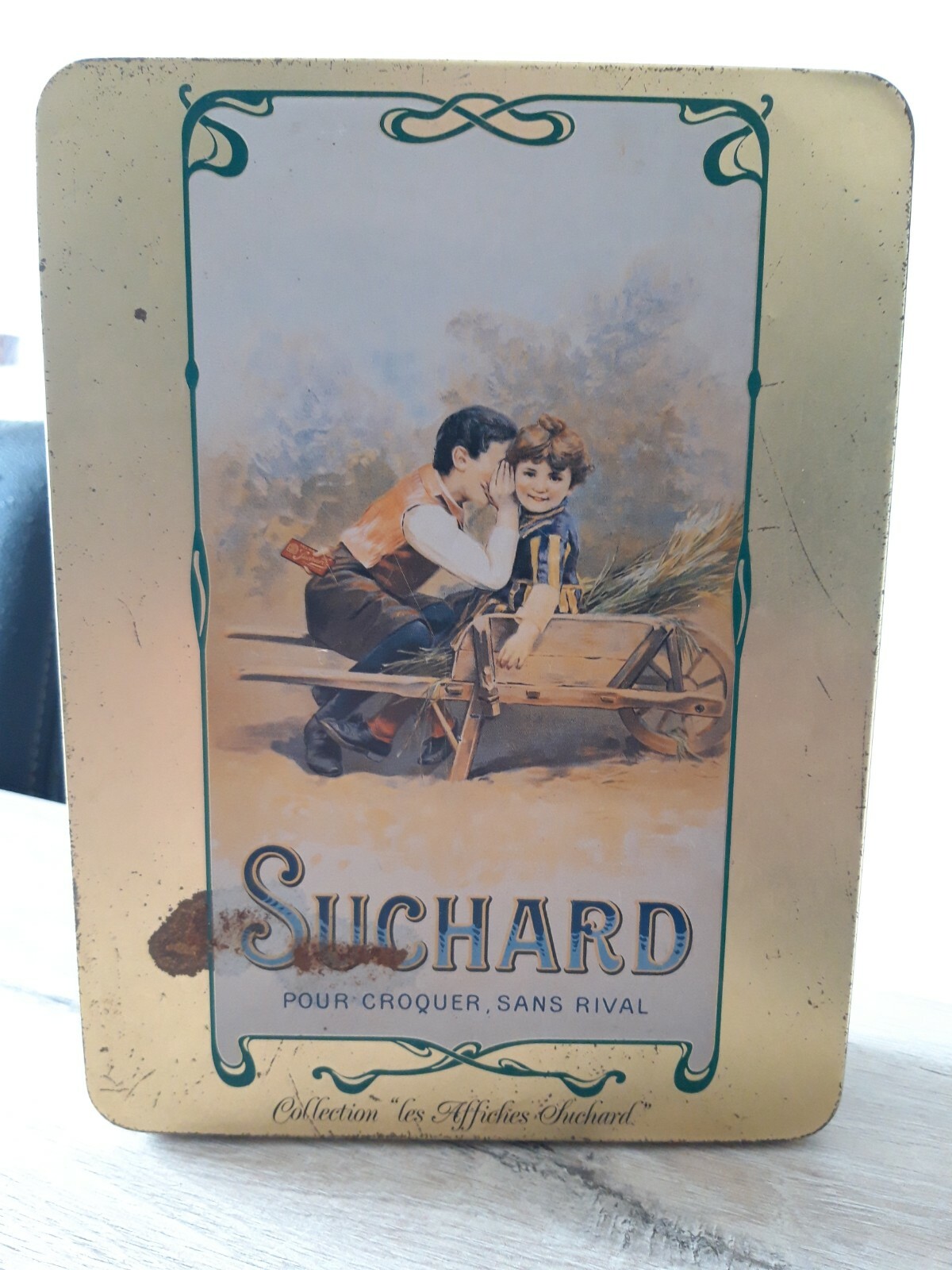boite métal ancienne SUCHARD collection les affiches