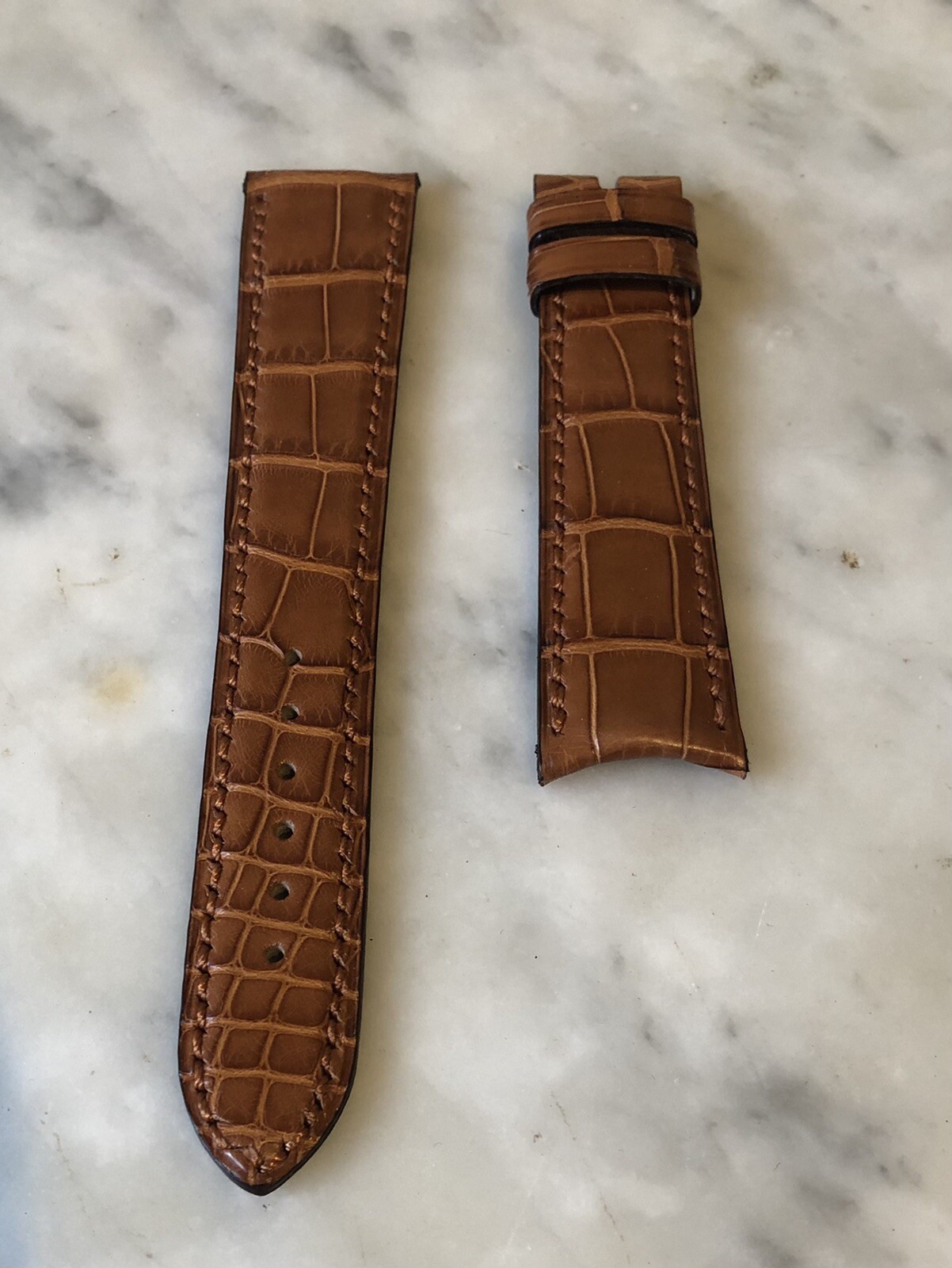 CHOPARD BRACELET POUR MONTRE HOMME CUIR NEUF – 19 MM – MARRON CLAIR – ETAT NEUF CHOPARD BRACELET POUR MONTRE HOMME CUIR NEUF – 19 MM – MARRON CLAIR – ETAT NEUF