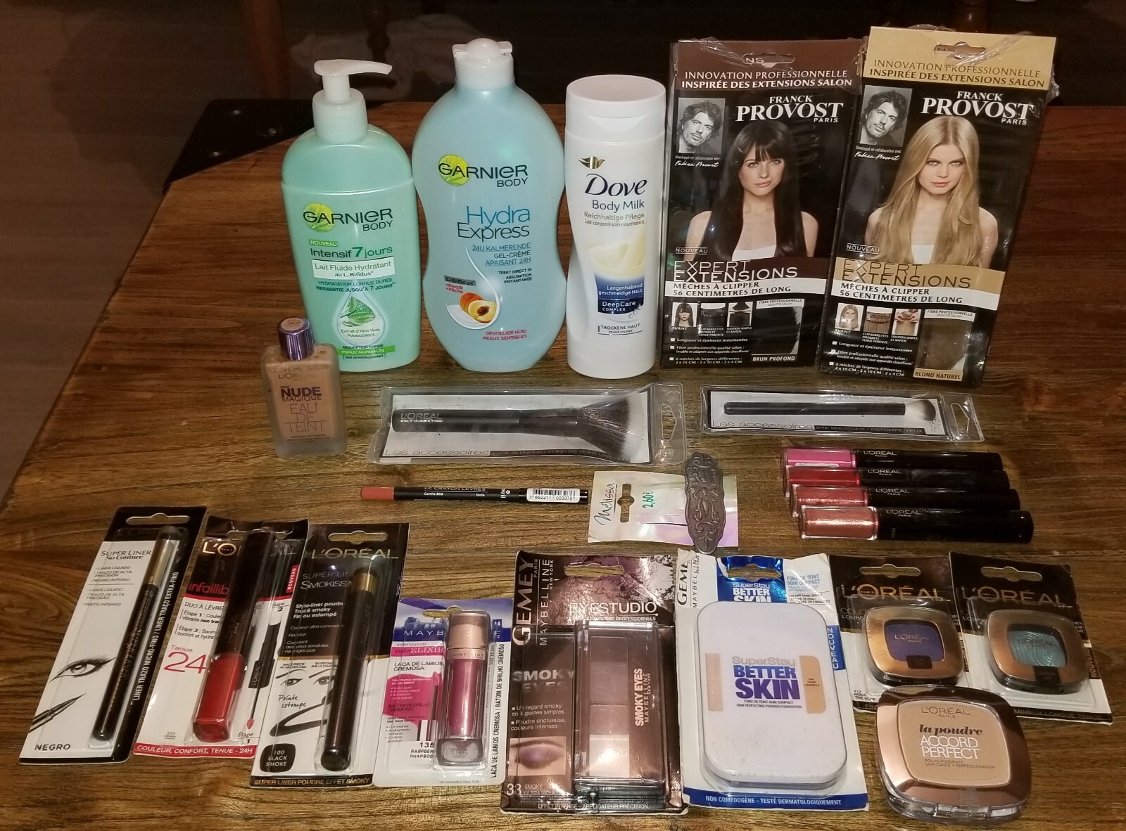 Lot De 23 Articles Beauté ,maquillage Loreal,maybelline,garnier,dove Lot De 23 Articles Beauté ,maquillage Loreal,maybelline,garnier,dove
