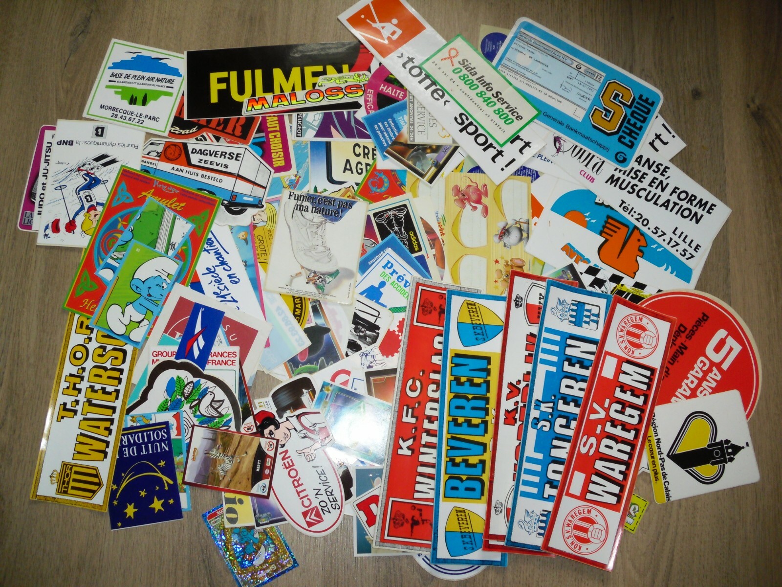 gros lot de 120 anciens autocollants publicitaires schtroumpfs fulmen adidas … gros lot de 120 anciens autocollants publicitaires schtroumpfs fulmen adidas …