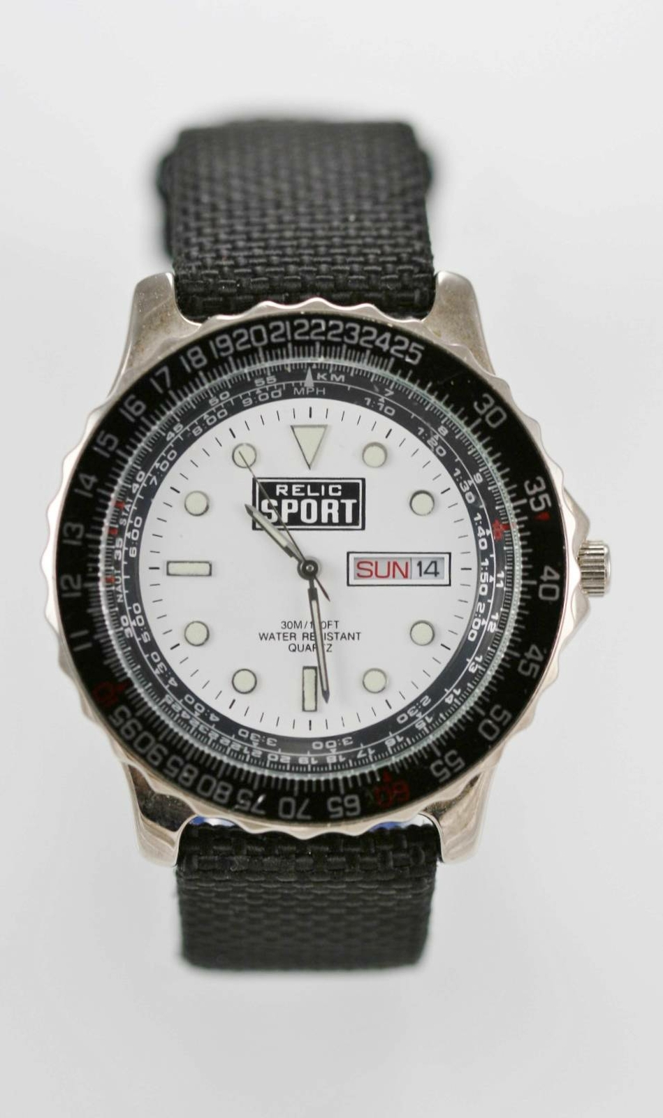 Relic Sport Montre Homme Jour Date Inoxydable Argent Cuir Noir 50m Blanc Quartz Relic Sport Montre Homme Jour Date Inoxydable Argent Cuir Noir 50m Blanc Quartz