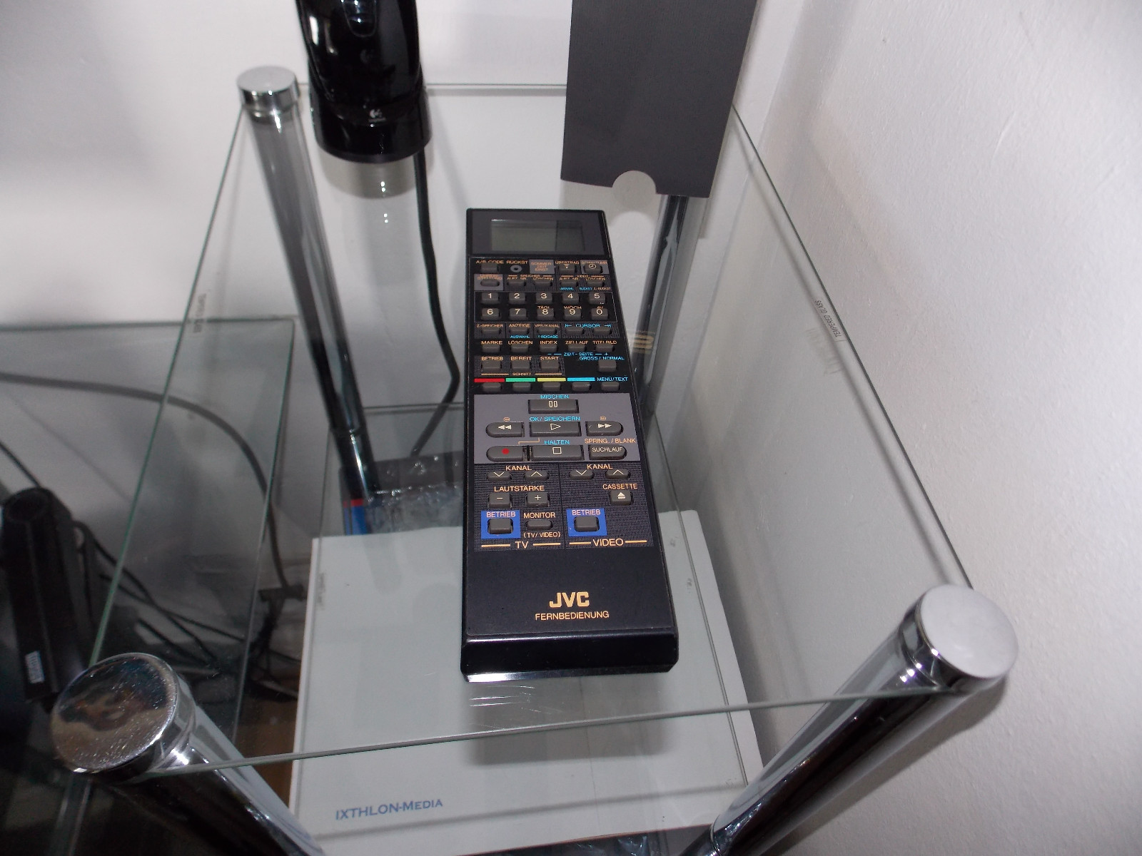 Original JVC R6 / Aa/ Um 3 Pour TV Et Vidéo – Télécommande – Remote Control (42) Original JVC R6 / Aa/ Um 3 Pour TV Et Vidéo – Télécommande – Remote Control (42)