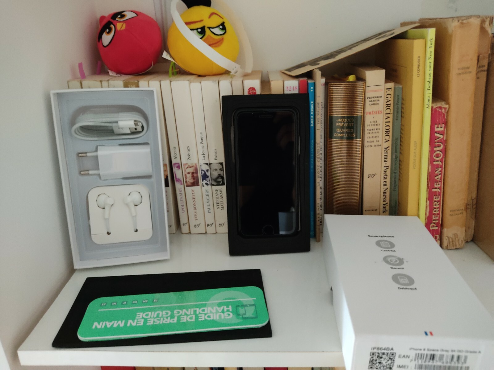 Apple iPhone 8 – 64 Go – Gris (Désimlocké)/ GRADE A/ Batterie 100% Apple iPhone 8 – 64 Go – Gris (Désimlocké)/ GRADE A/ Batterie 100%