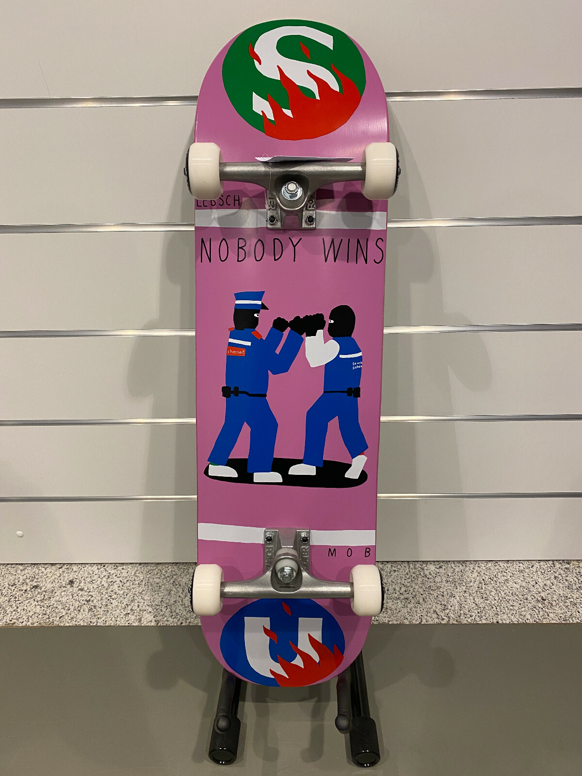 MOB TRANSIT 8,5″ Skateboard Komplettboard MOB TRANSIT 8,5″ Skateboard Komplettboard