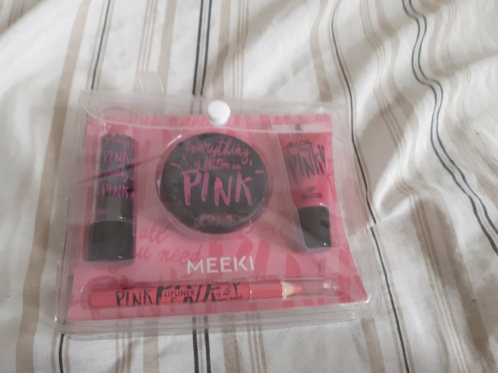 maquillage MEEKI maquillage MEEKI