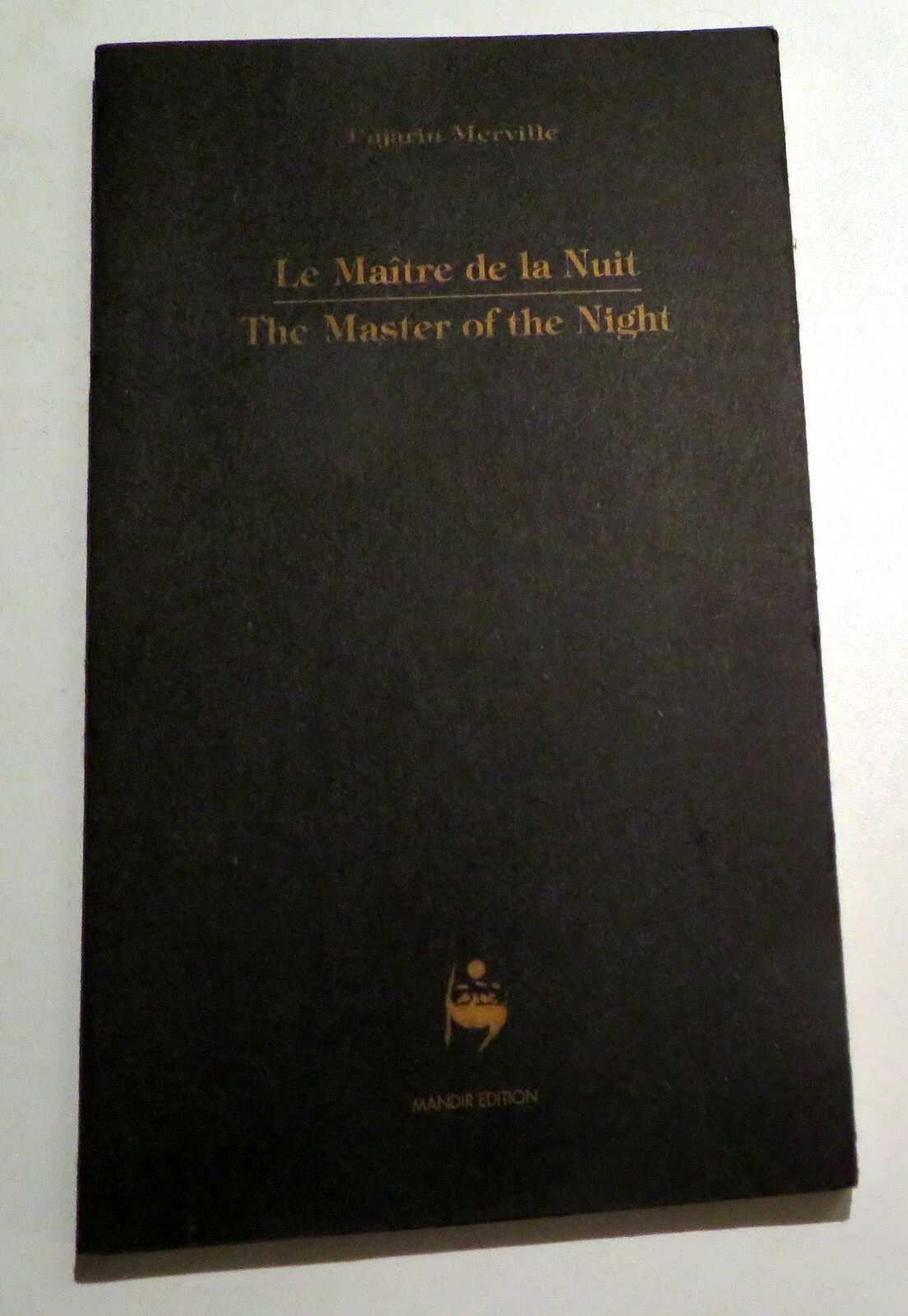 Livre le maitre de la nuit de Pujarin Merville (RT384) Livre le maitre de la nuit de Pujarin Merville (RT384)