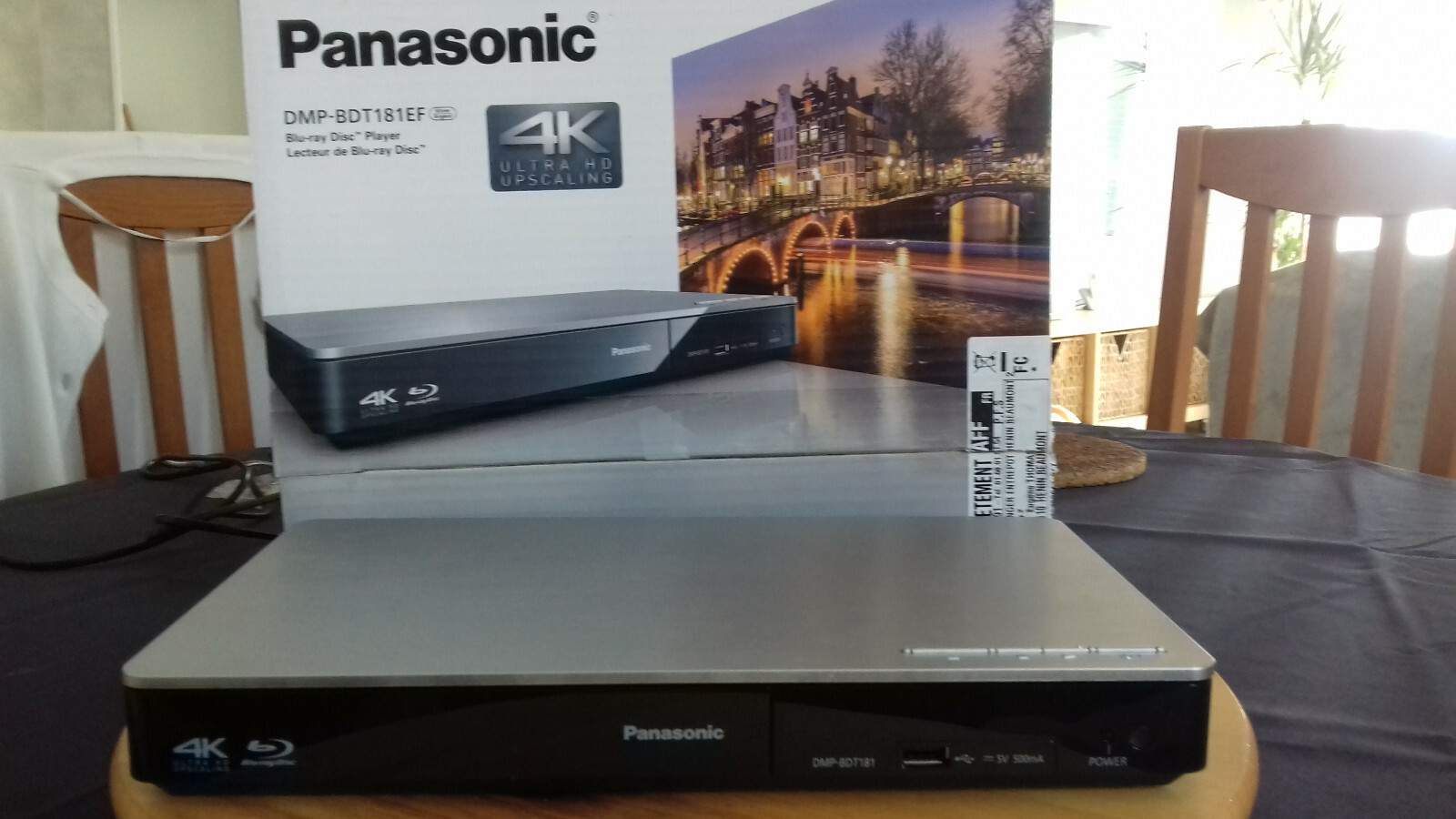 Lecteur Blu-ray PANASONIC 4K ultra HD upscaling comme neuf Lecteur Blu-ray PANASONIC 4K ultra HD upscaling comme neuf