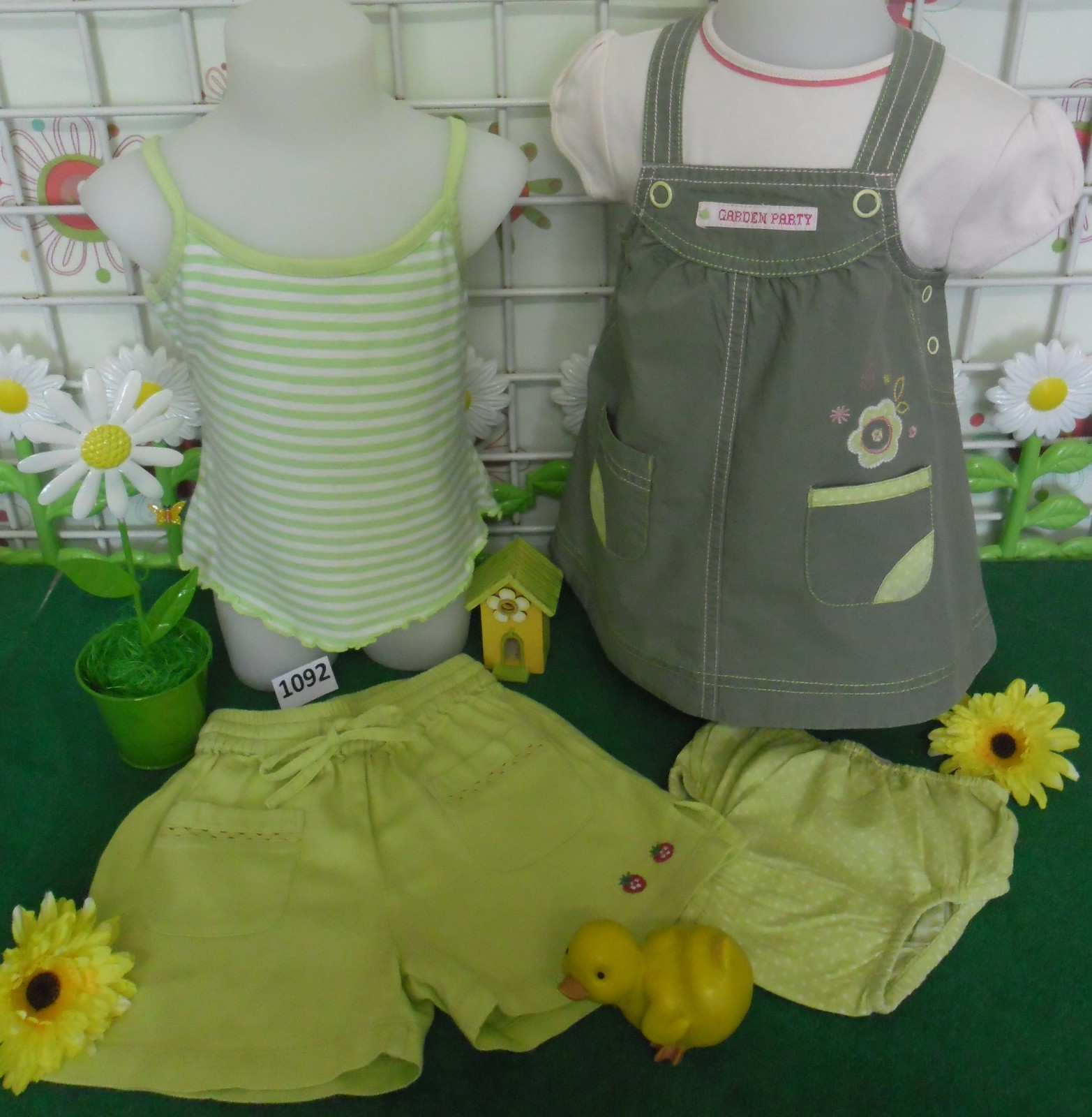 vêtements fille 6 mois,t-shirt,jupe salopette,top bretelles,short vêtements fille 6 mois,t-shirt,jupe salopette,top bretelles,short